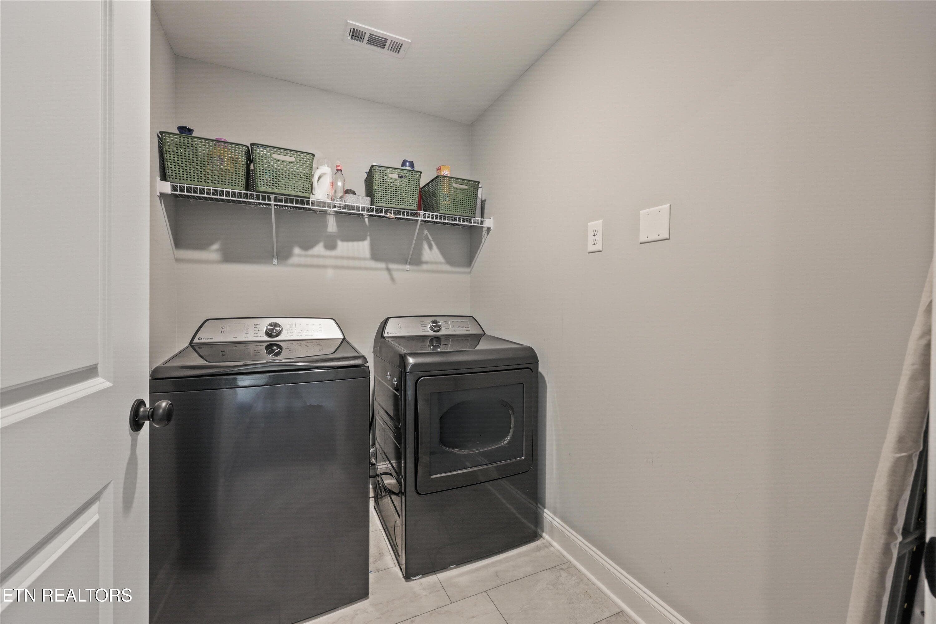 20-1645 Spring Berry Ln 31 - 1645 Spring Berry Lane, Knoxville, TN 37924, Knoxville