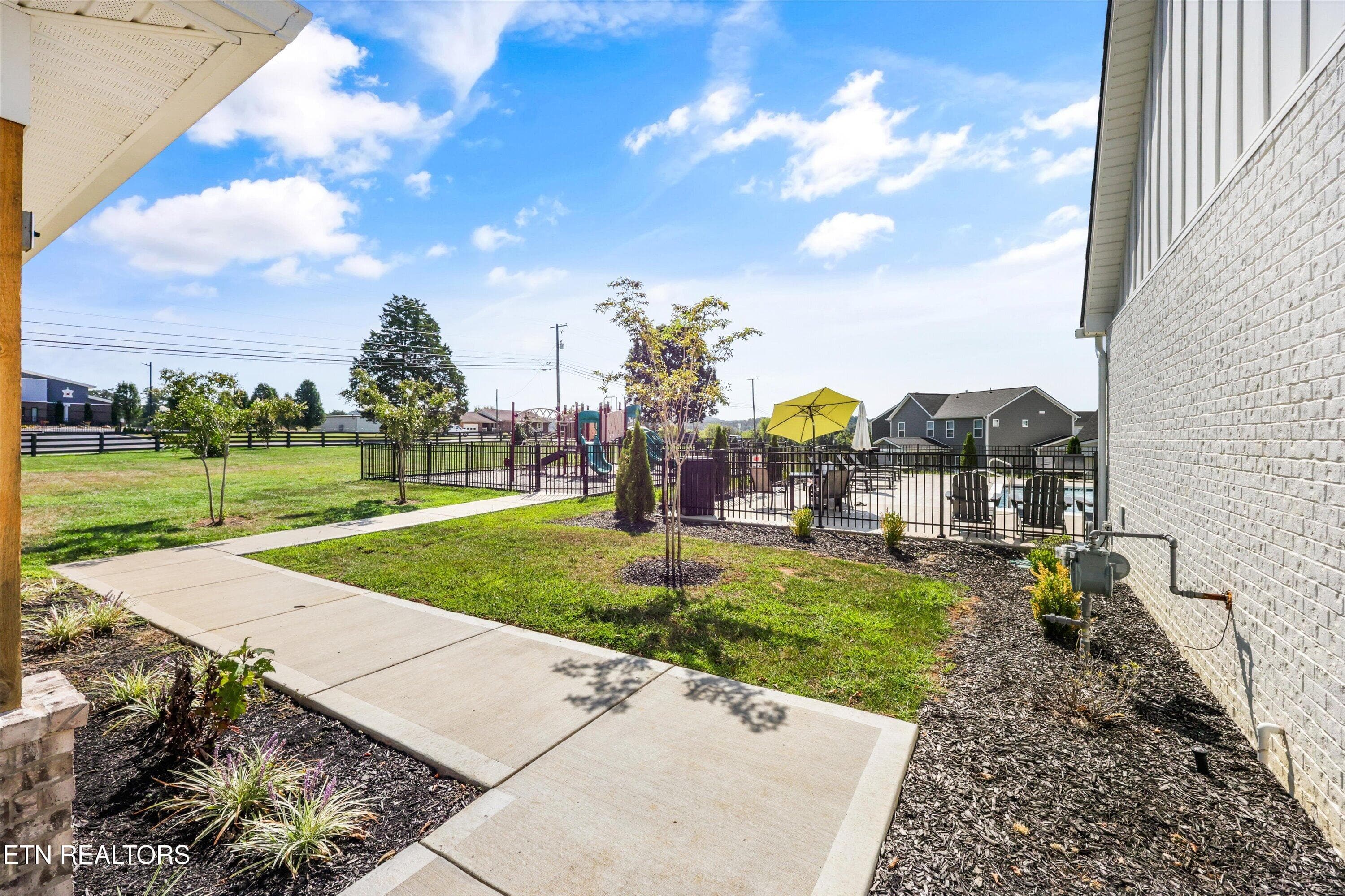47-1645 Spring Berry Ln 51 - 1645 Spring Berry Lane, Knoxville, TN 37924, Knoxville
