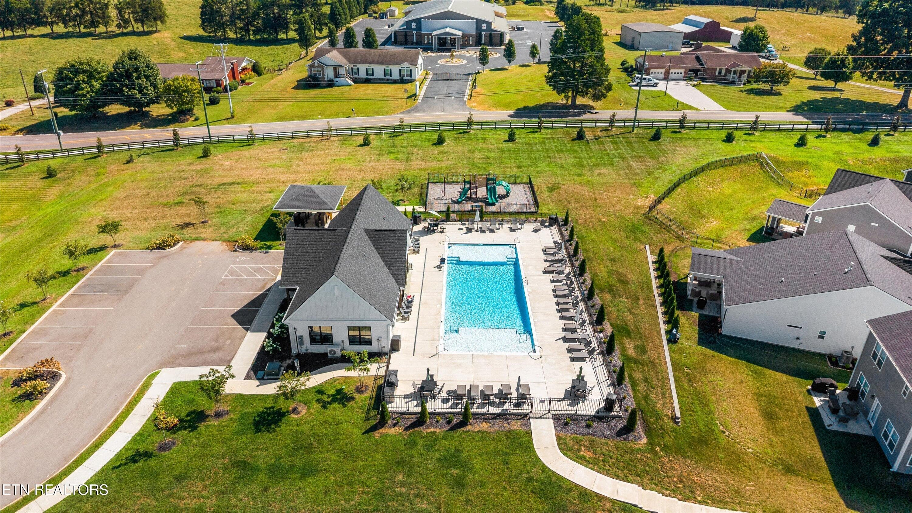50-1645 Spring Berry Ln 14 - 1645 Spring Berry Lane, Knoxville, TN 37924, Knoxville