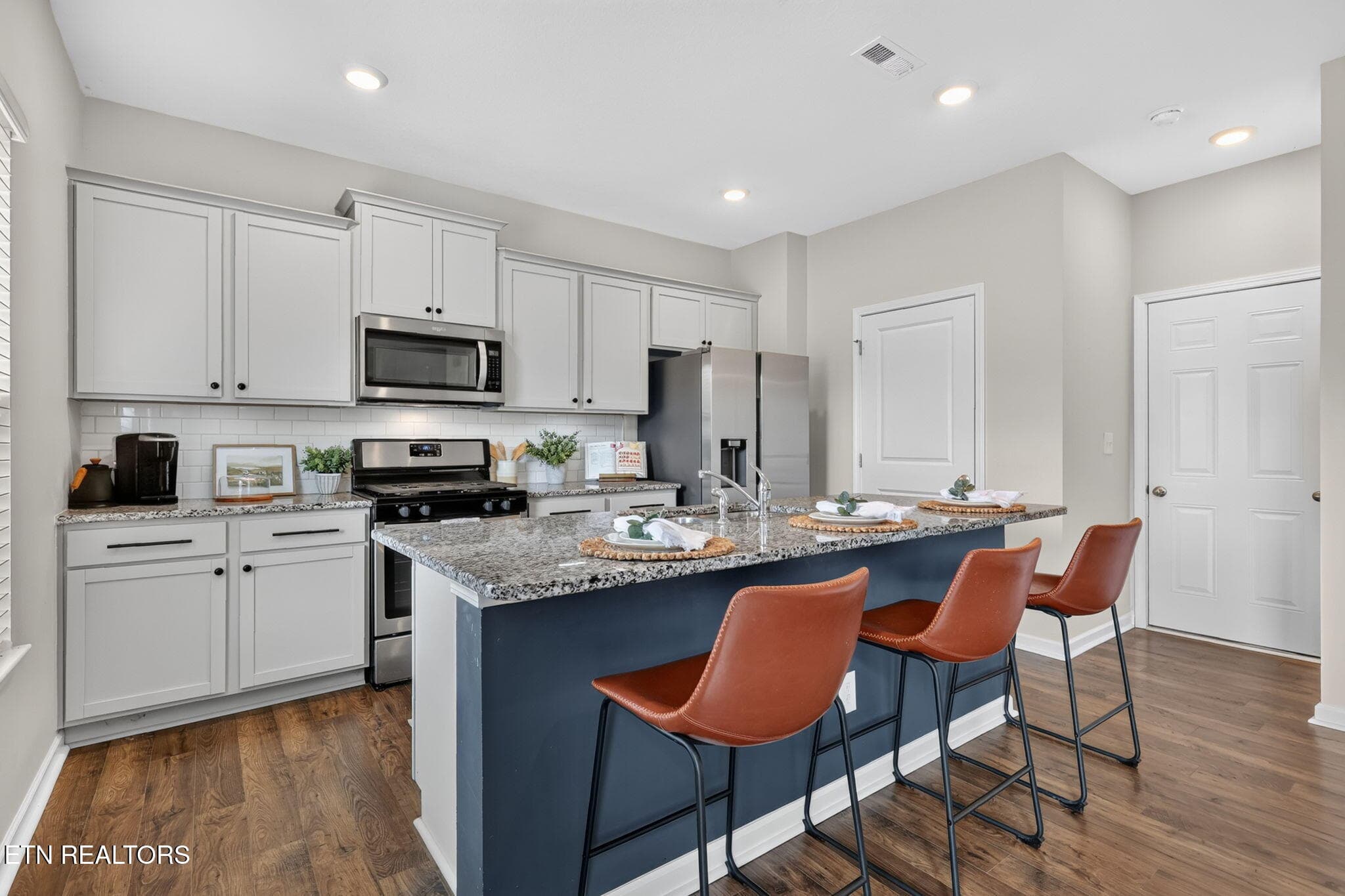 27-web-or-mls-3F1A4404 - 8647 Satellite Lane, Knoxville, TN 37920, Knoxville