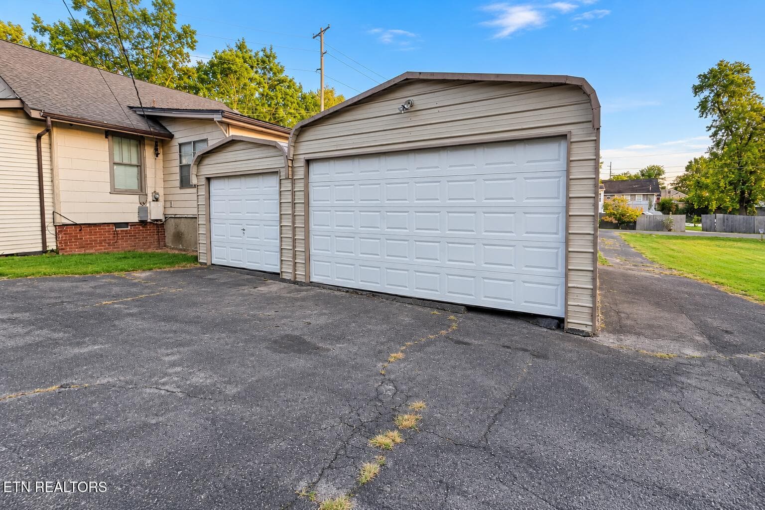 29777 - 5205 Jacksboro Pike, Knoxville, TN 37918