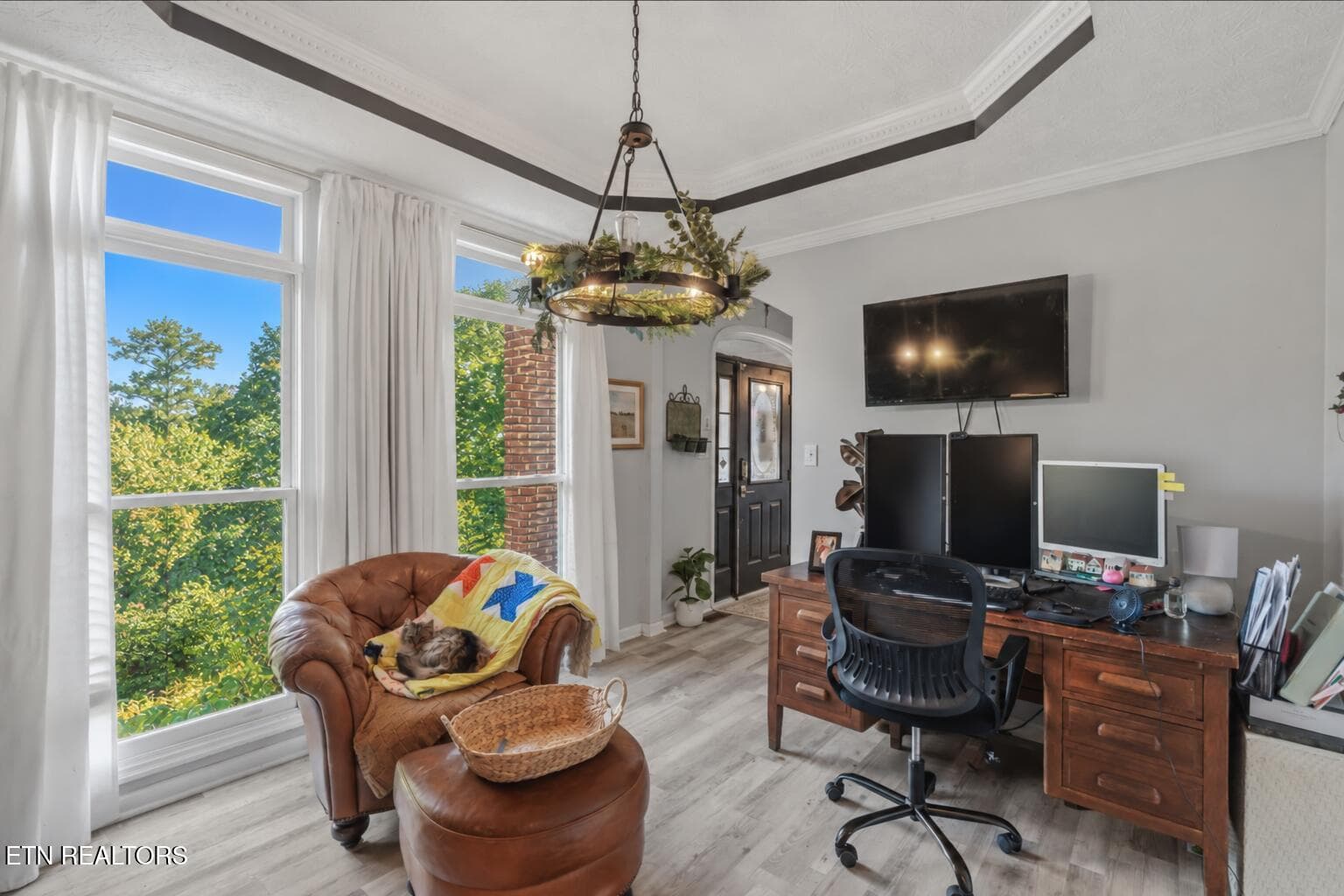 Dining - 5305 Beverly Oaks Drive, Knoxville, TN 37918, Knoxville