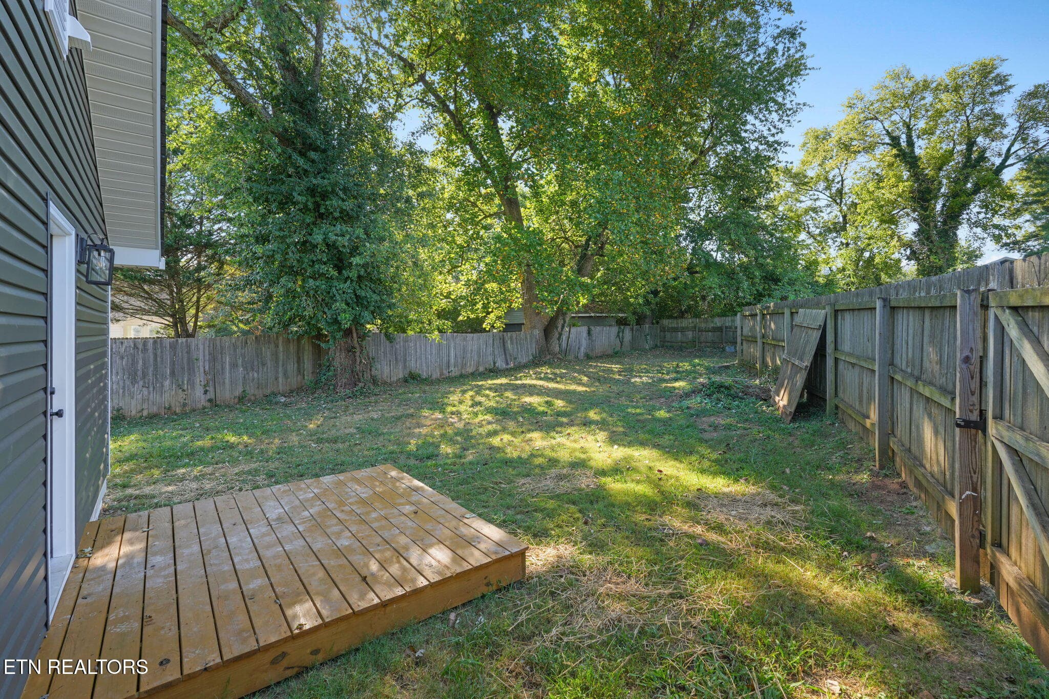 3-web-or-mls-DSC03232 - 1716 Minnis Ave, Knoxville, TN 37920, Knoxville