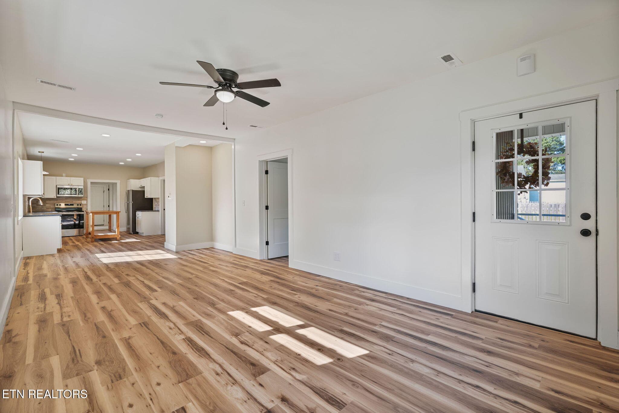 5-web-or-mls-DSC03261 - 1716 Minnis Ave, Knoxville, TN 37920, Knoxville