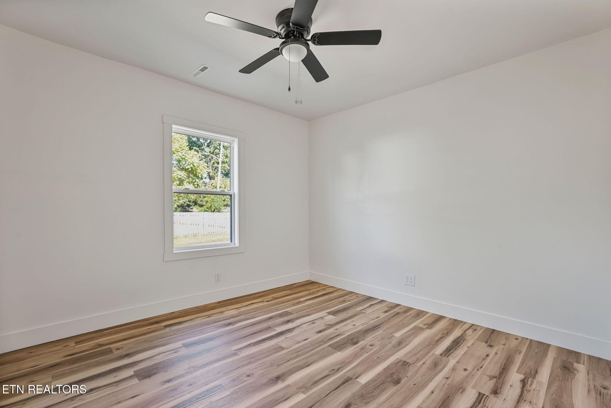 8-web-or-mls-DSC03279 - 1716 Minnis Ave, Knoxville, TN 37920, Knoxville