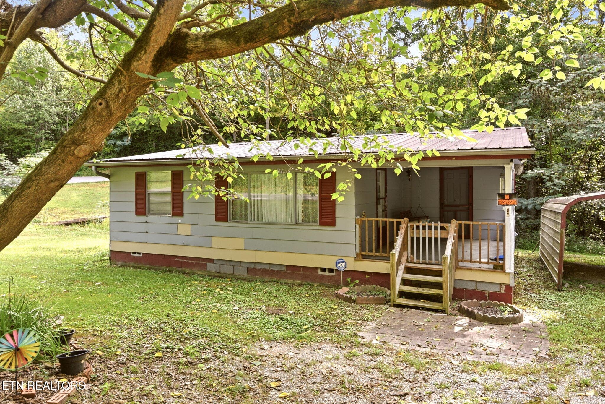 243 Smith Rd, Clinton, TN 37716