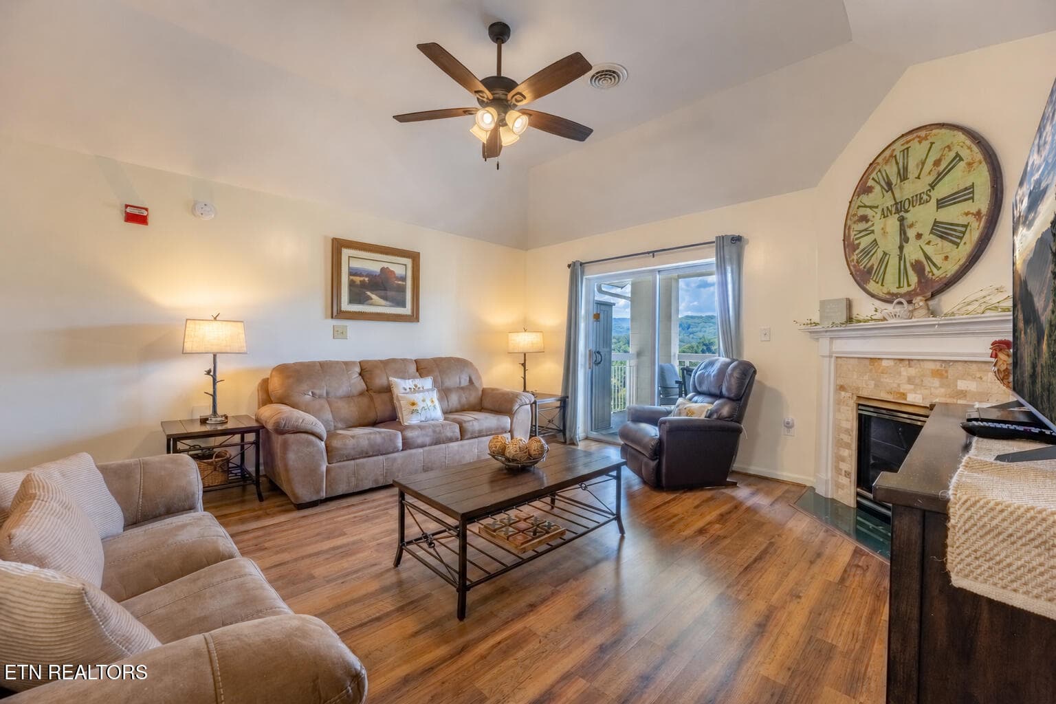File 12 - 205 Ogle Drive 551, Pigeon Forge, TN 37863