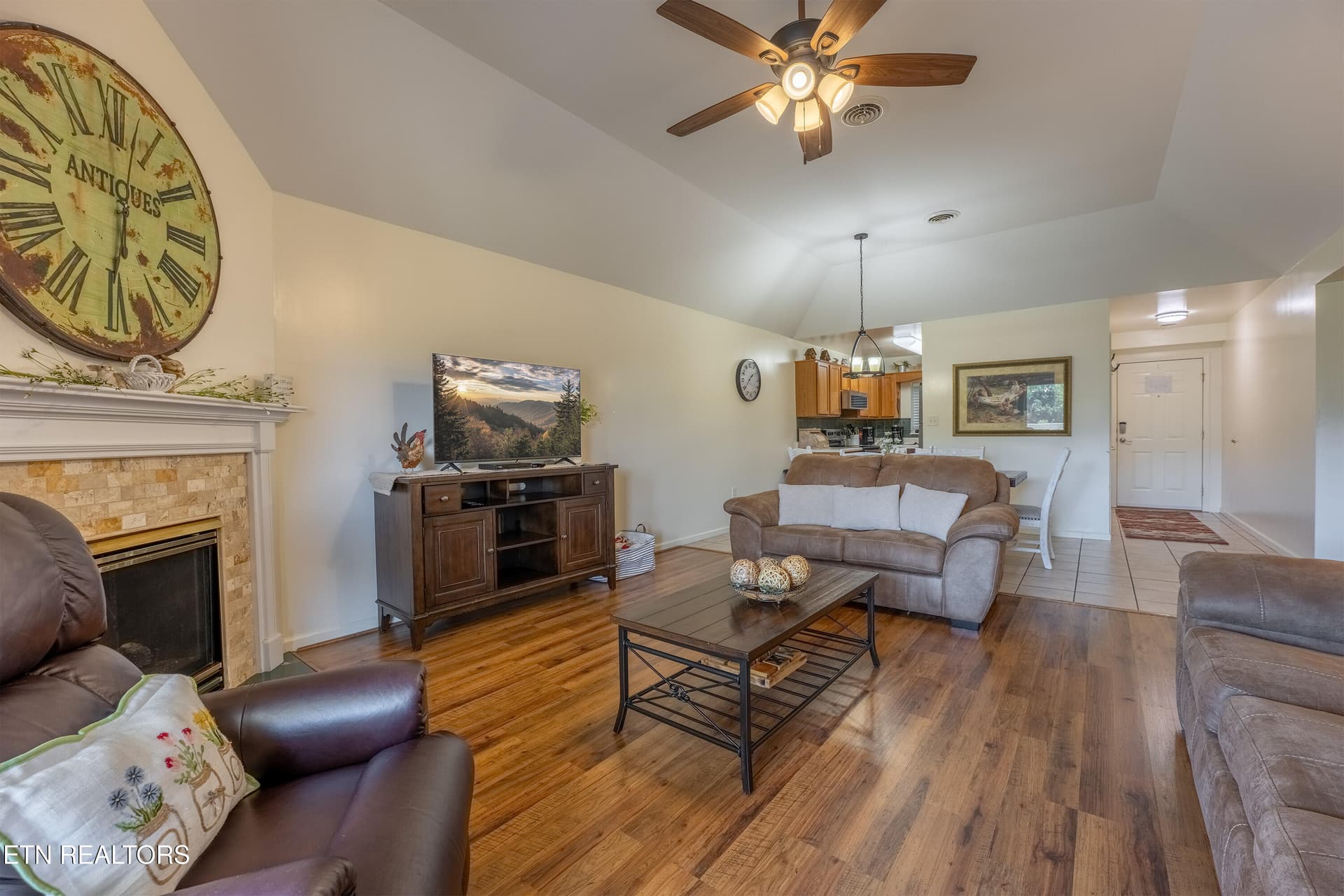 File 13 - 205 Ogle Drive 551, Pigeon Forge, TN 37863