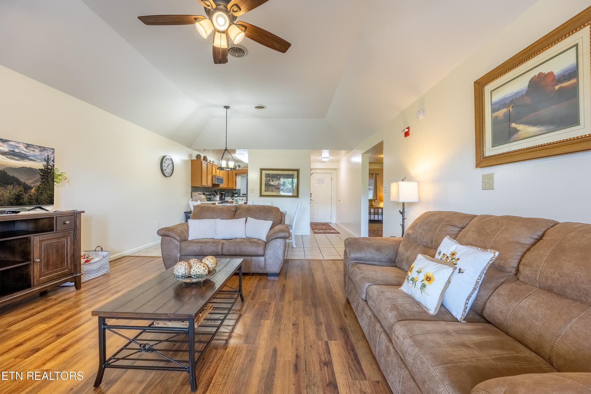 File 14 - 205 Ogle Drive 551, Pigeon Forge, TN 37863