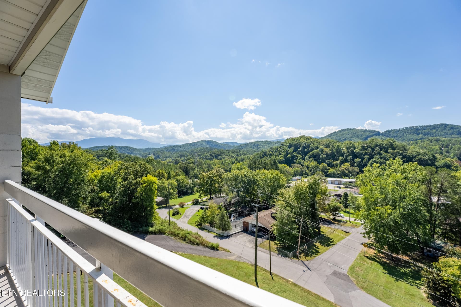 File 17 - 205 Ogle Drive 551, Pigeon Forge, TN 37863