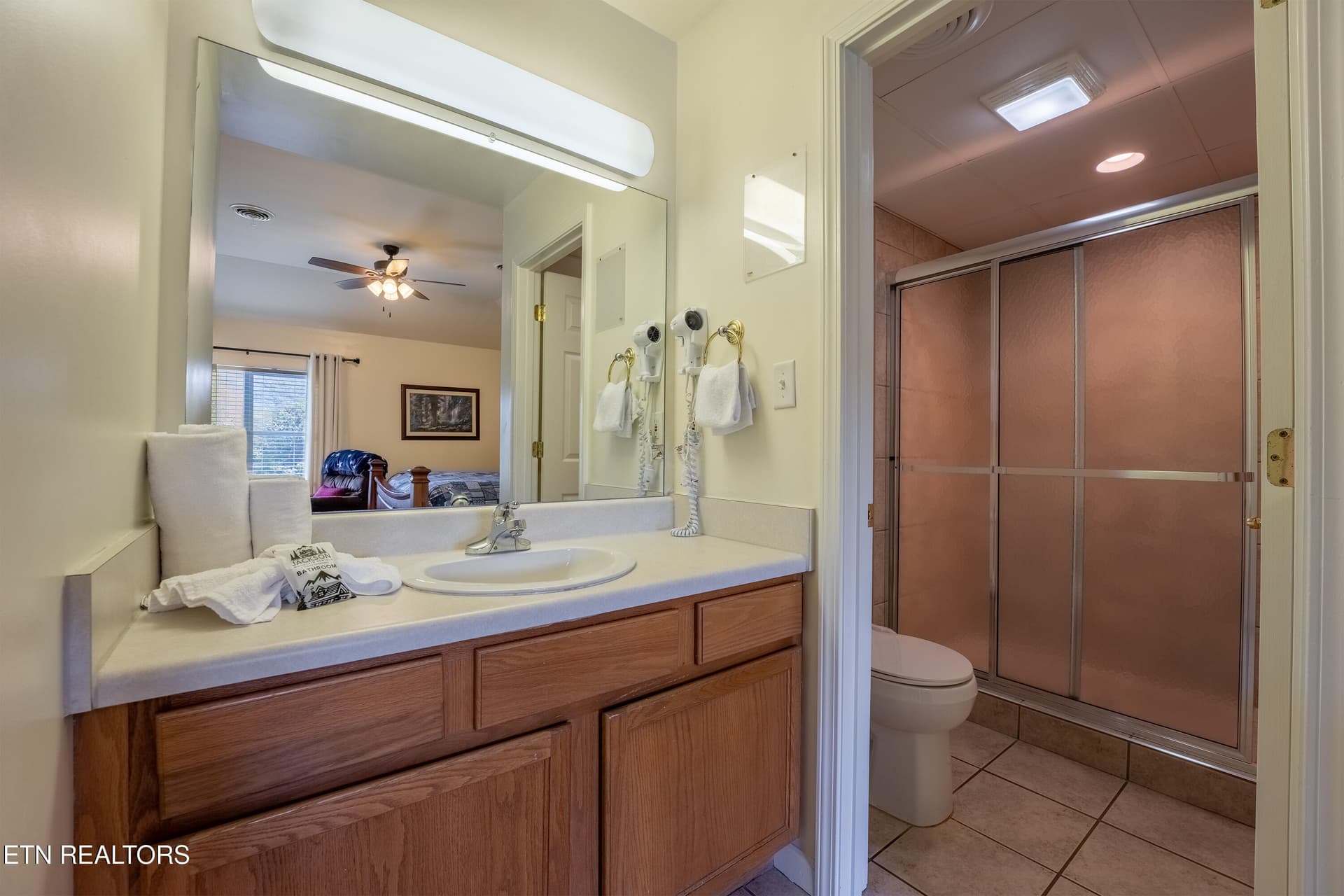 File 28 - 205 Ogle Drive 551, Pigeon Forge, TN 37863