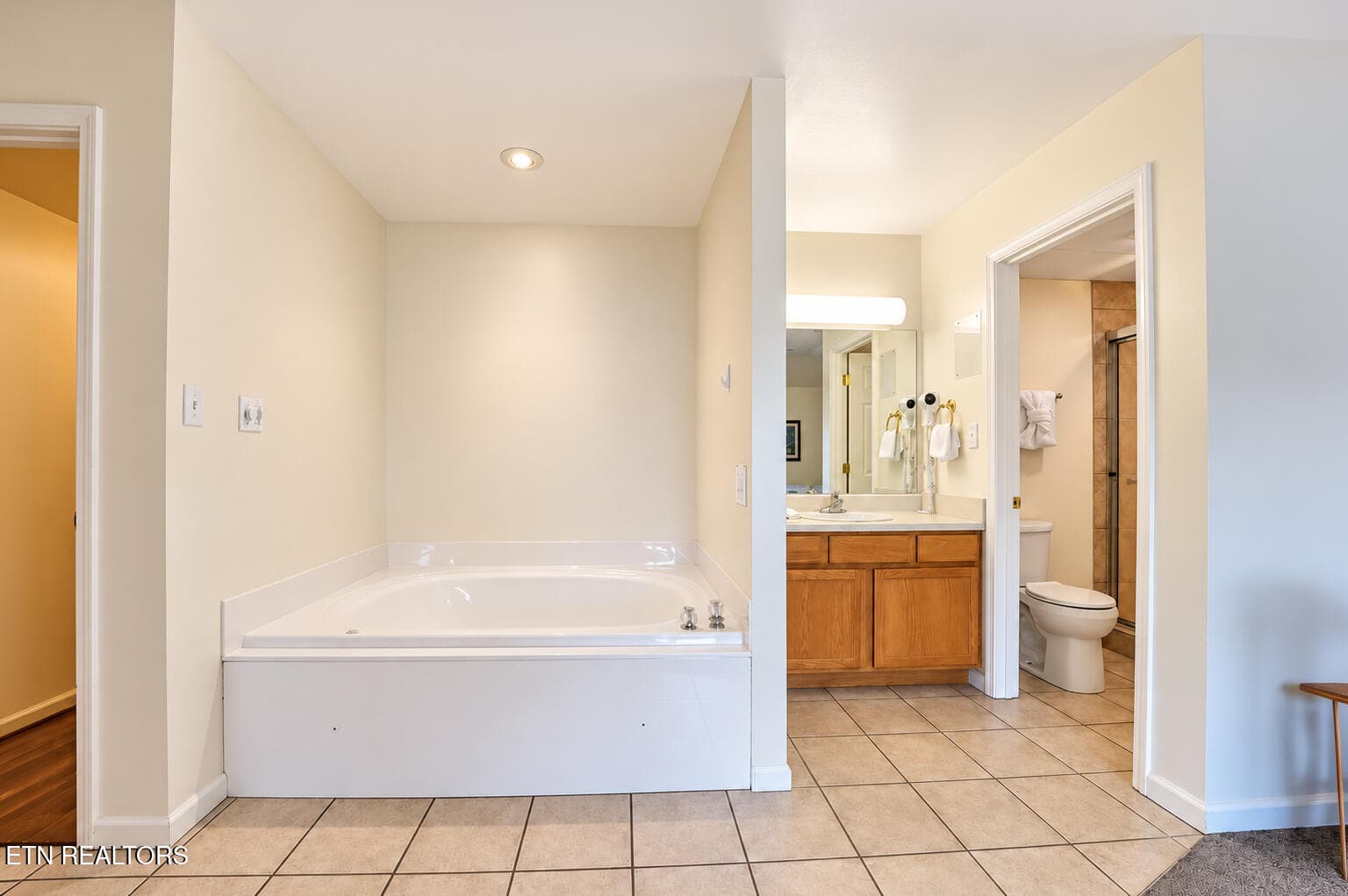 File 29 - 205 Ogle Drive 551, Pigeon Forge, TN 37863