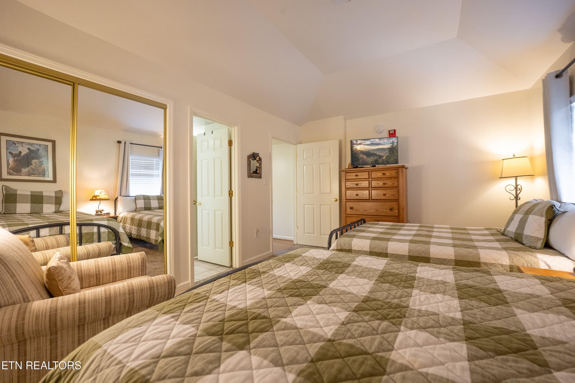 File 31 - 205 Ogle Drive 551, Pigeon Forge, TN 37863