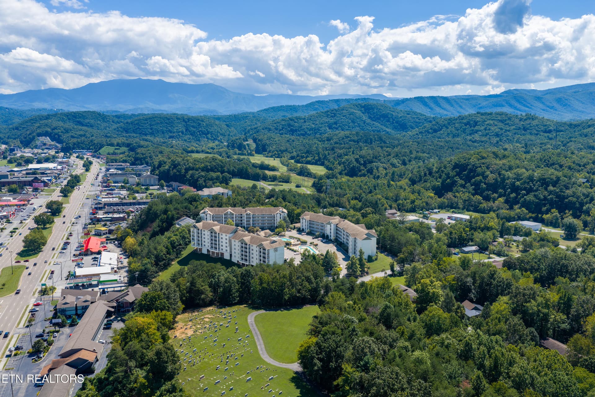 File 36 - 205 Ogle Drive 551, Pigeon Forge, TN 37863