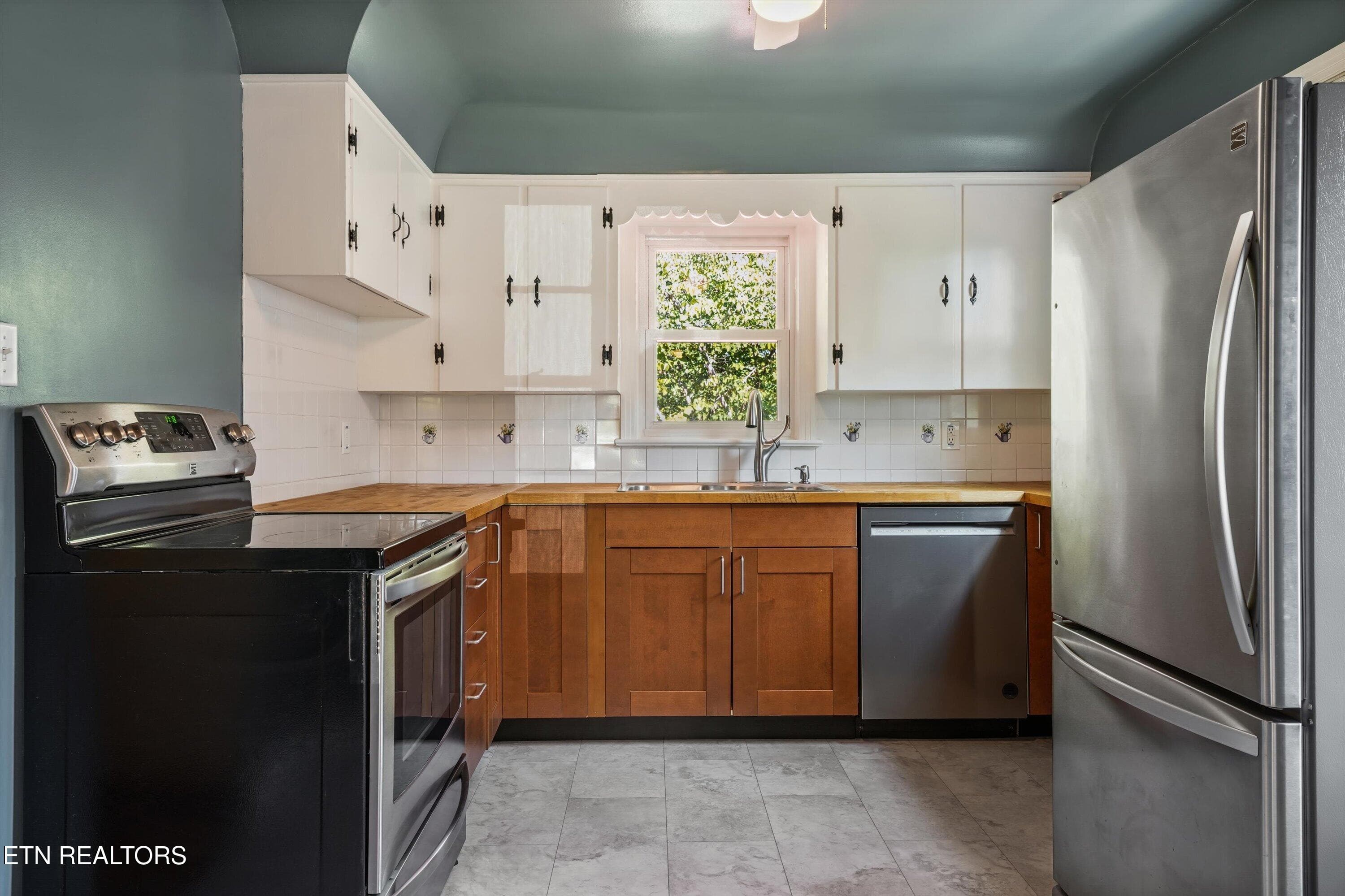 14-2837 Gaston Ave 31 - 2837 Gaston Ave, Knoxville, TN 37917, Knoxville