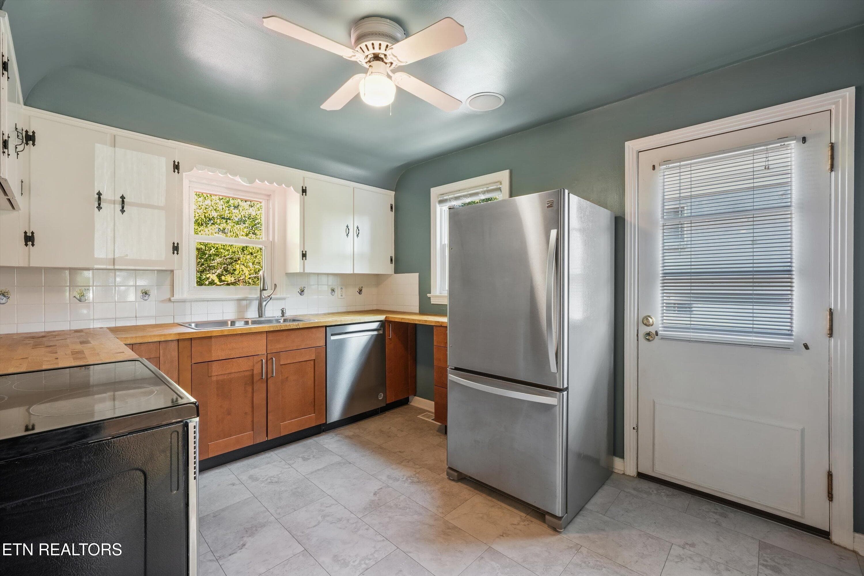 16-2837 Gaston Ave 33 - 2837 Gaston Ave, Knoxville, TN 37917, Knoxville
