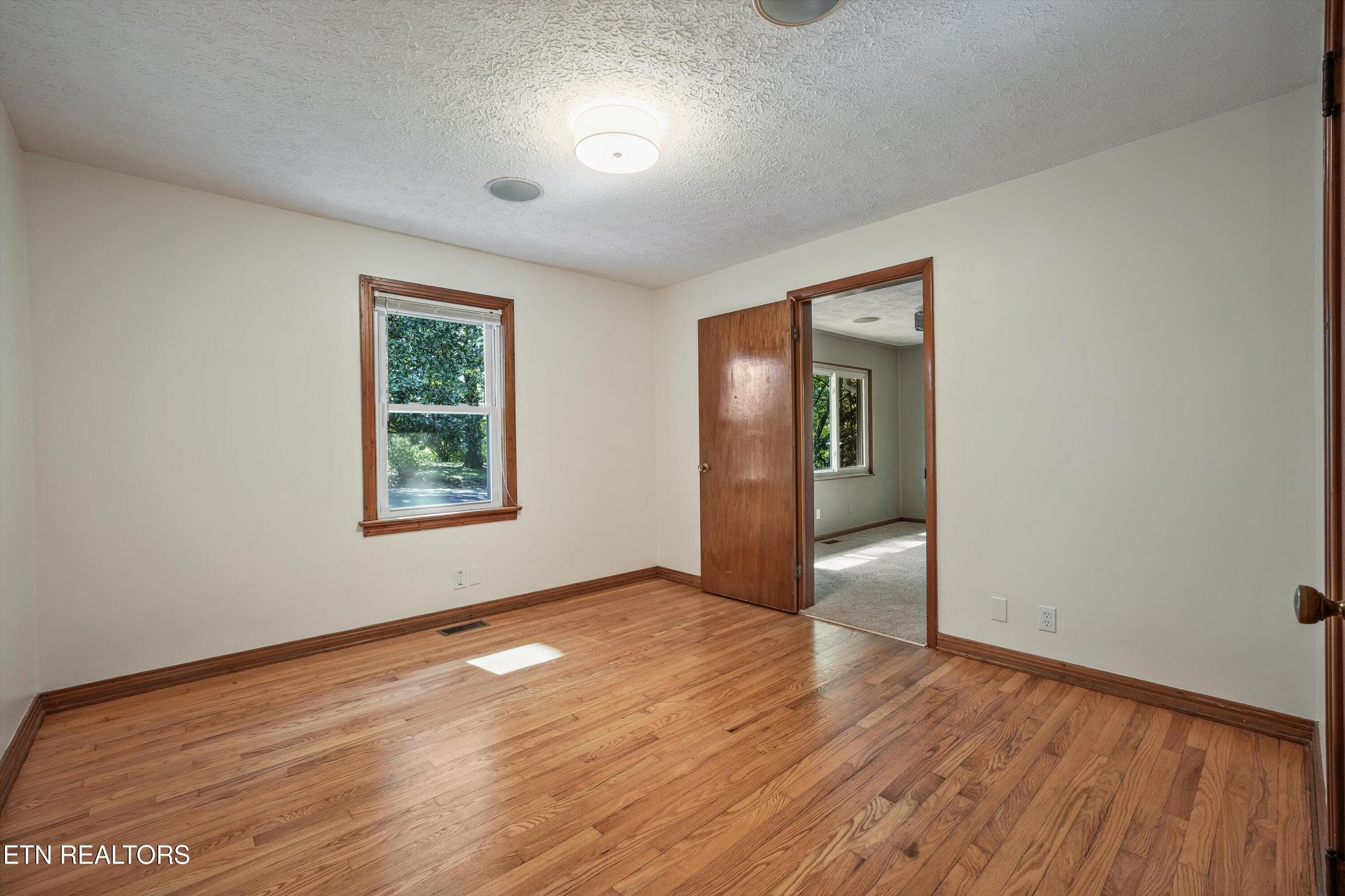 23-2837 Gaston Ave 40 - 2837 Gaston Ave, Knoxville, TN 37917, Knoxville