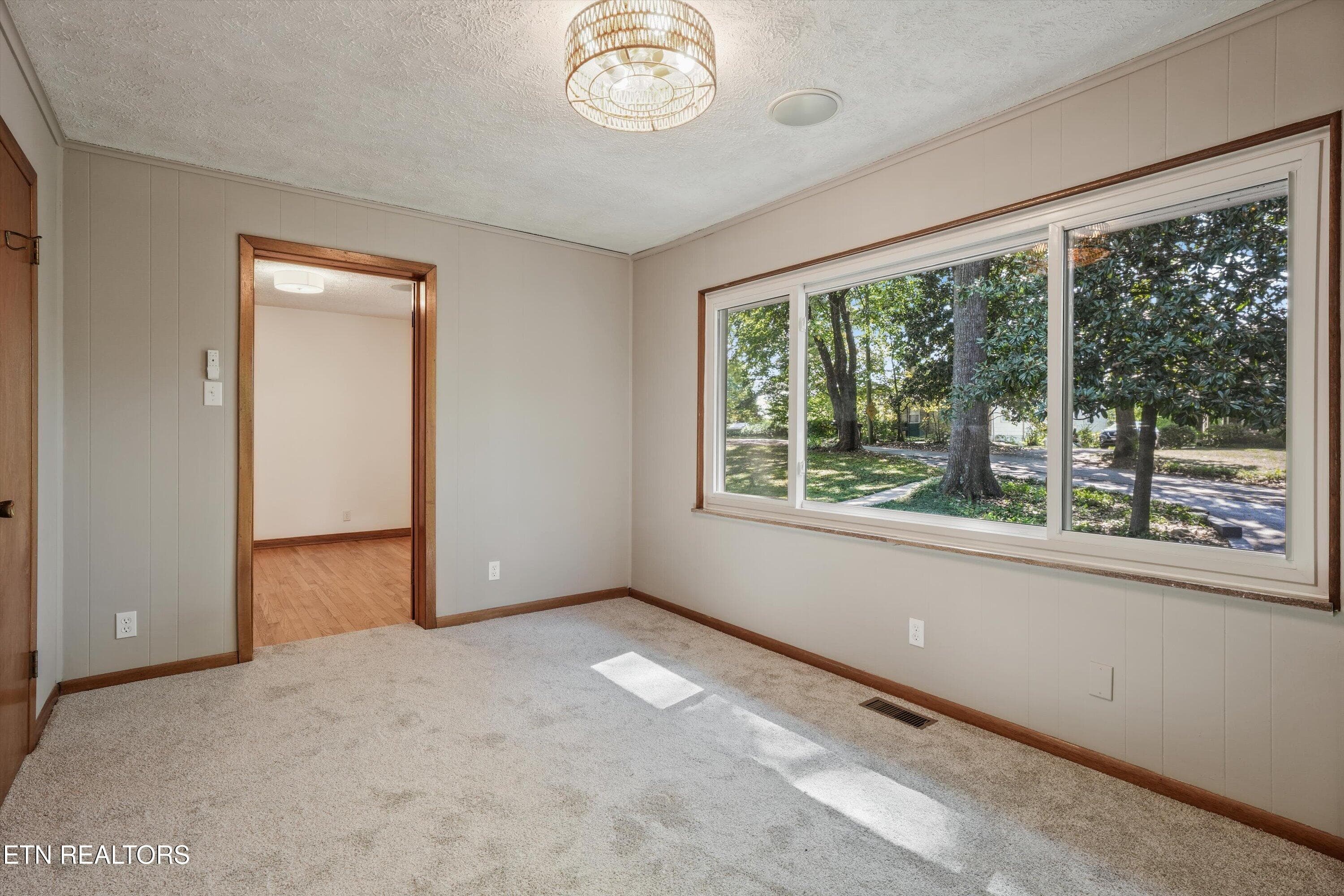 25-2837 Gaston Ave 42 - 2837 Gaston Ave, Knoxville, TN 37917, Knoxville