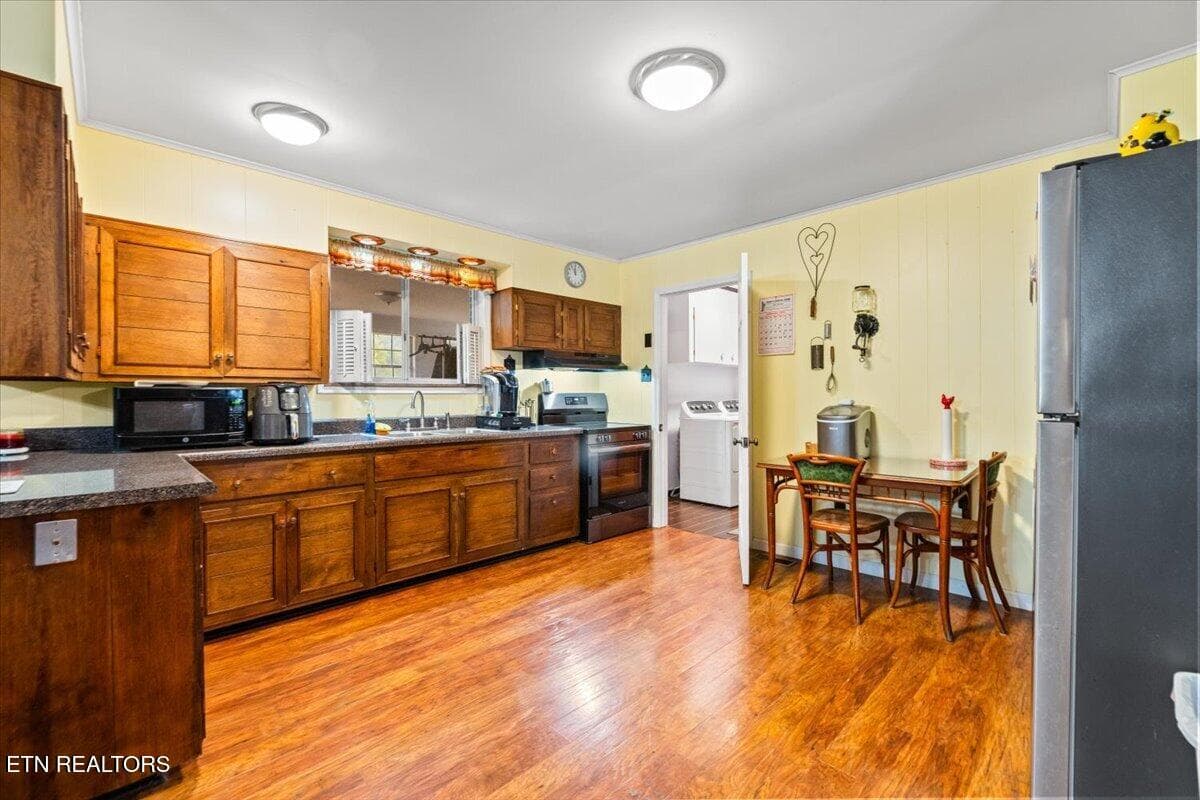23-531 S Florence Ave - 531 S Florence Ave, Jellico, TN 37762, Jellico
