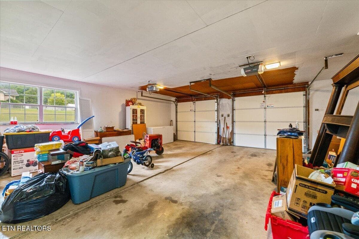 55-531 S Florence Ave - 531 S Florence Ave, Jellico, TN 37762, Jellico