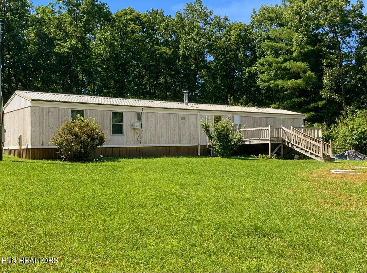 243 Rankin Rd, Deer Lodge, TN 37726