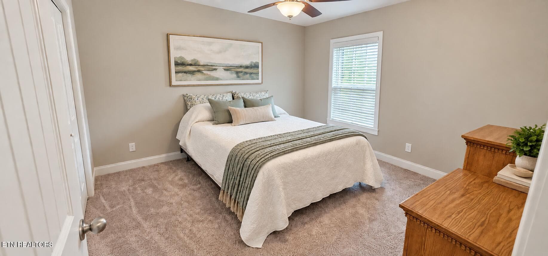 Upstairs bedroom - 5947 Honeycrisp Rd, Knoxville, TN 37931, Knoxville