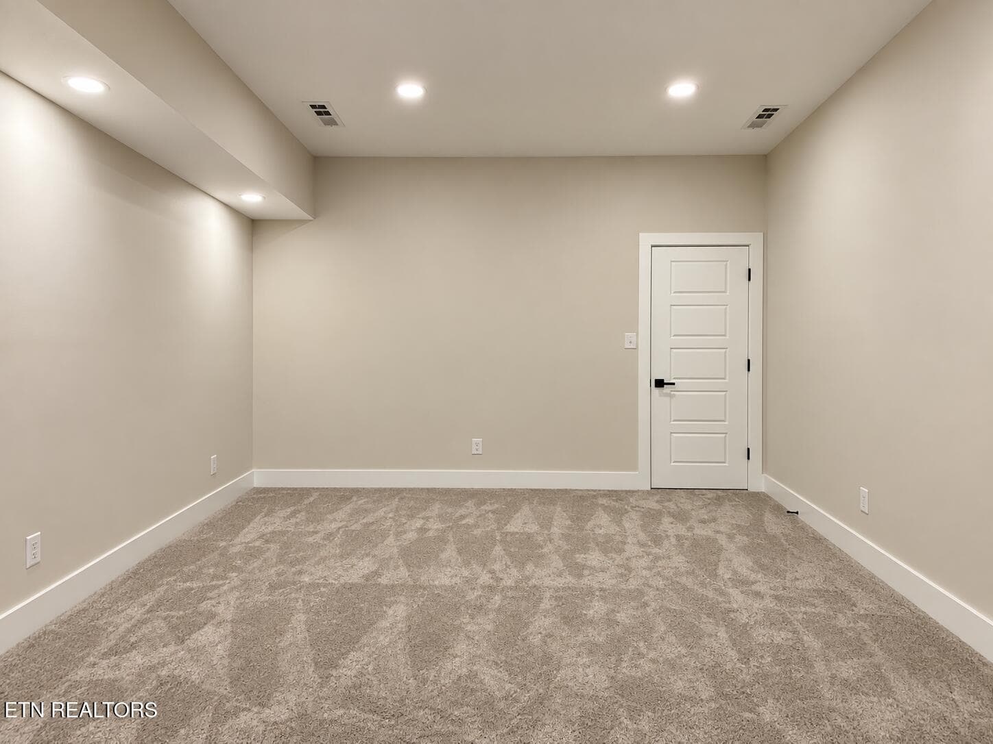 Downstairs room 3 - 1149 Summerfield Drive, Maryville, TN 37801, Maryville