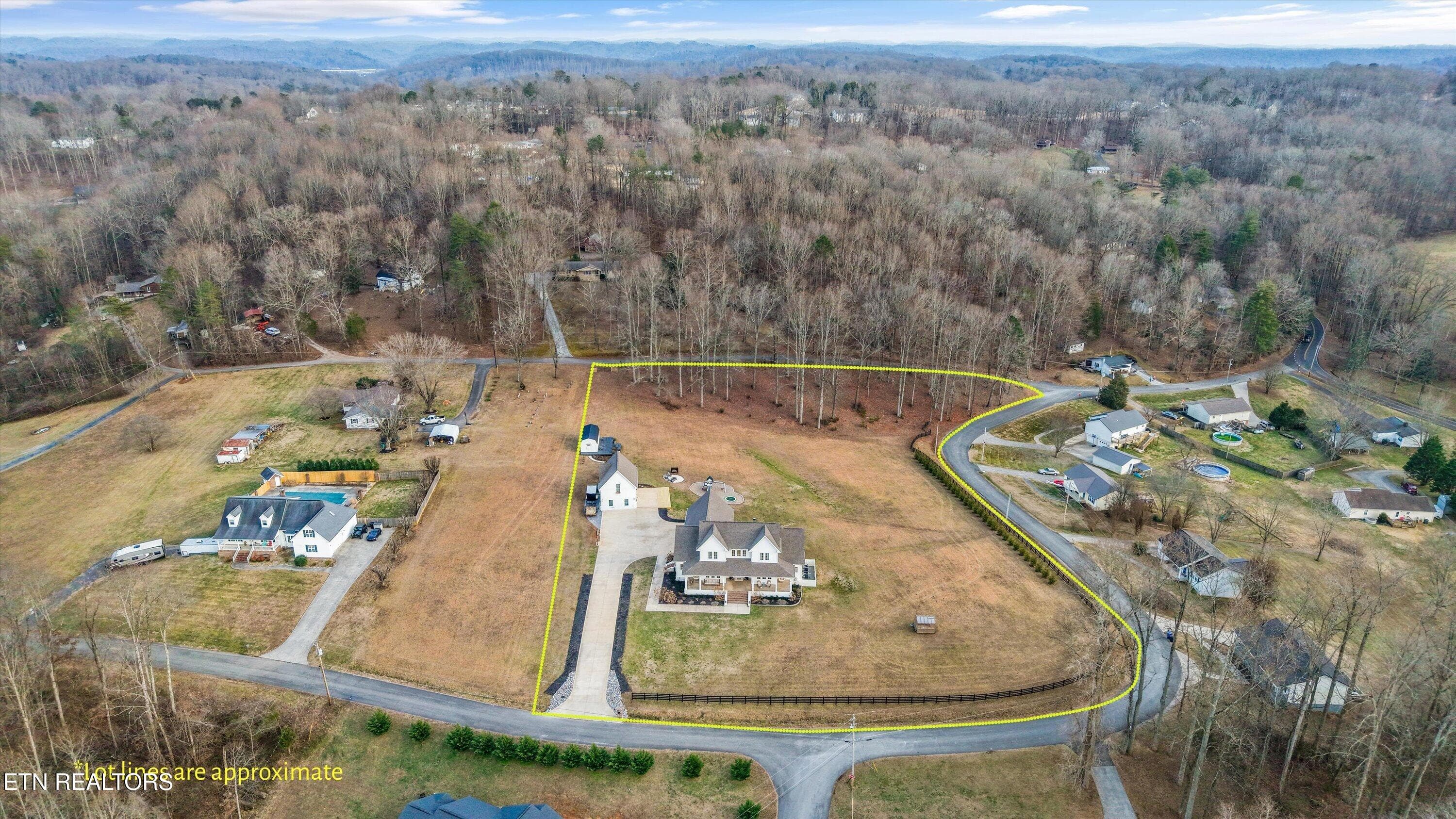 90-90-130 Hendren Ln76 - 130 Hendren Lane, Clinton, TN 37716