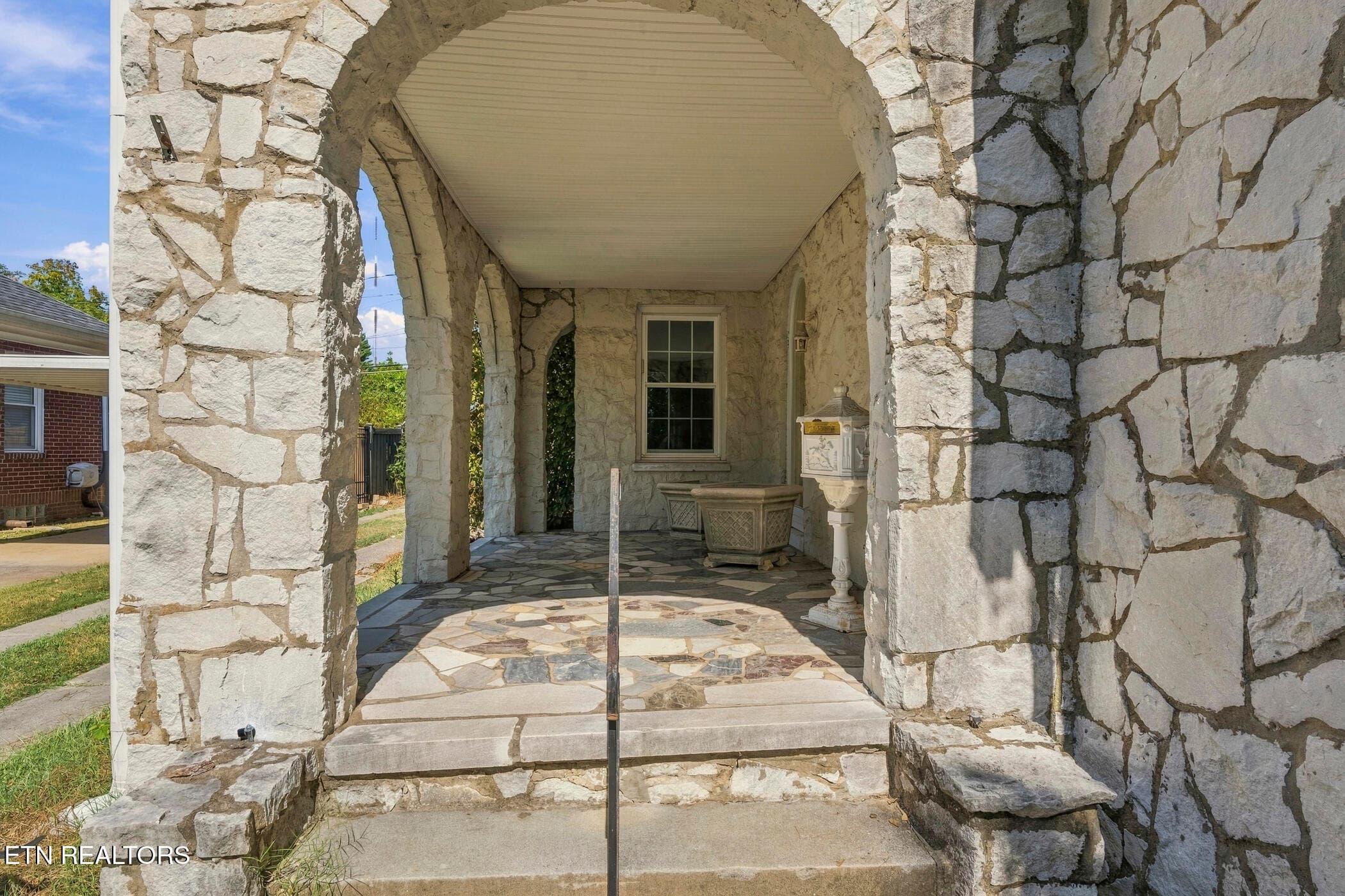dsc09471 - 1903 Fairmont Blvd, Knoxville, TN 37917, Knoxville