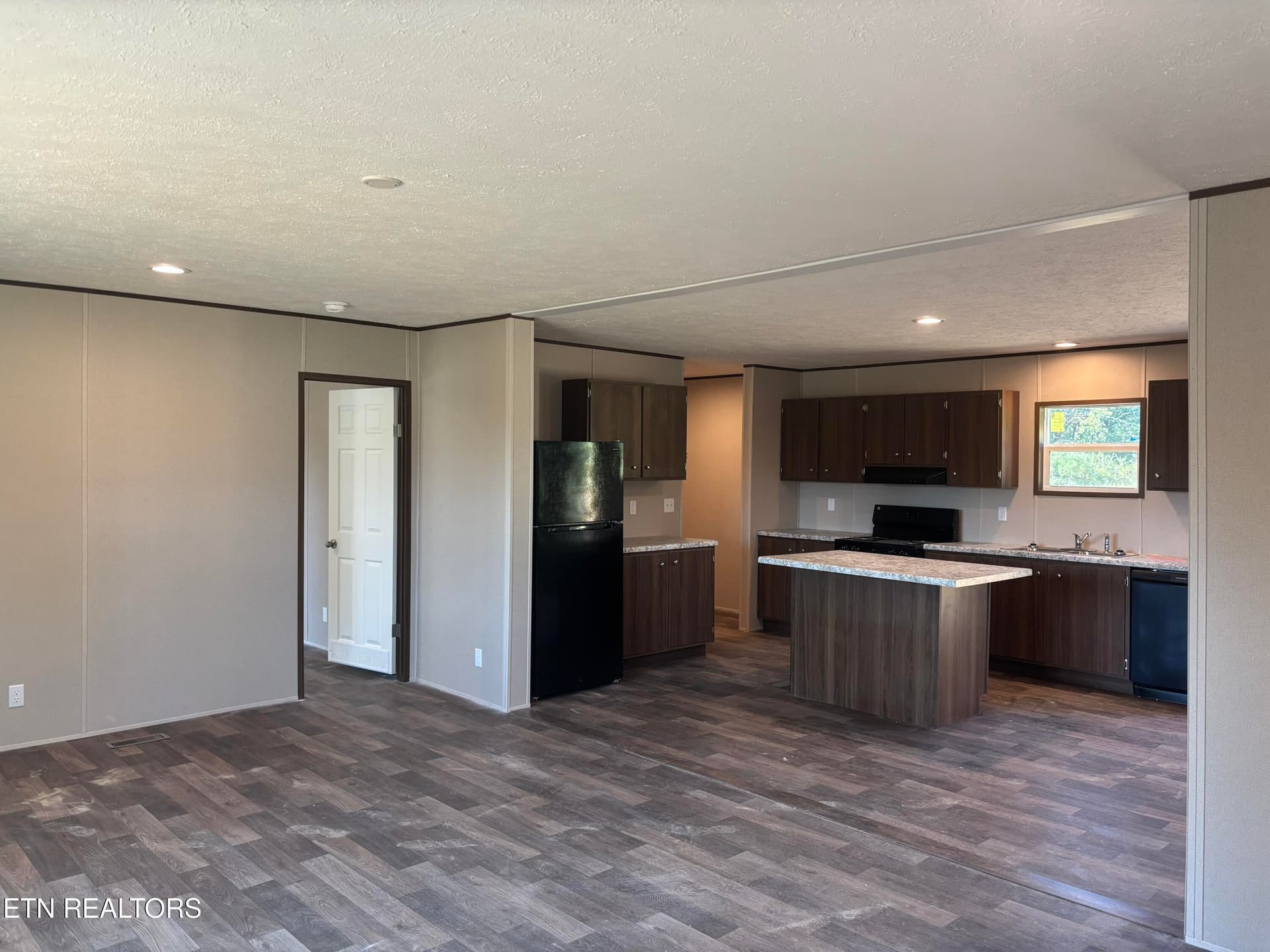 IMG_3147 - 1393 Daysville Rd, Rockwood, TN 37854