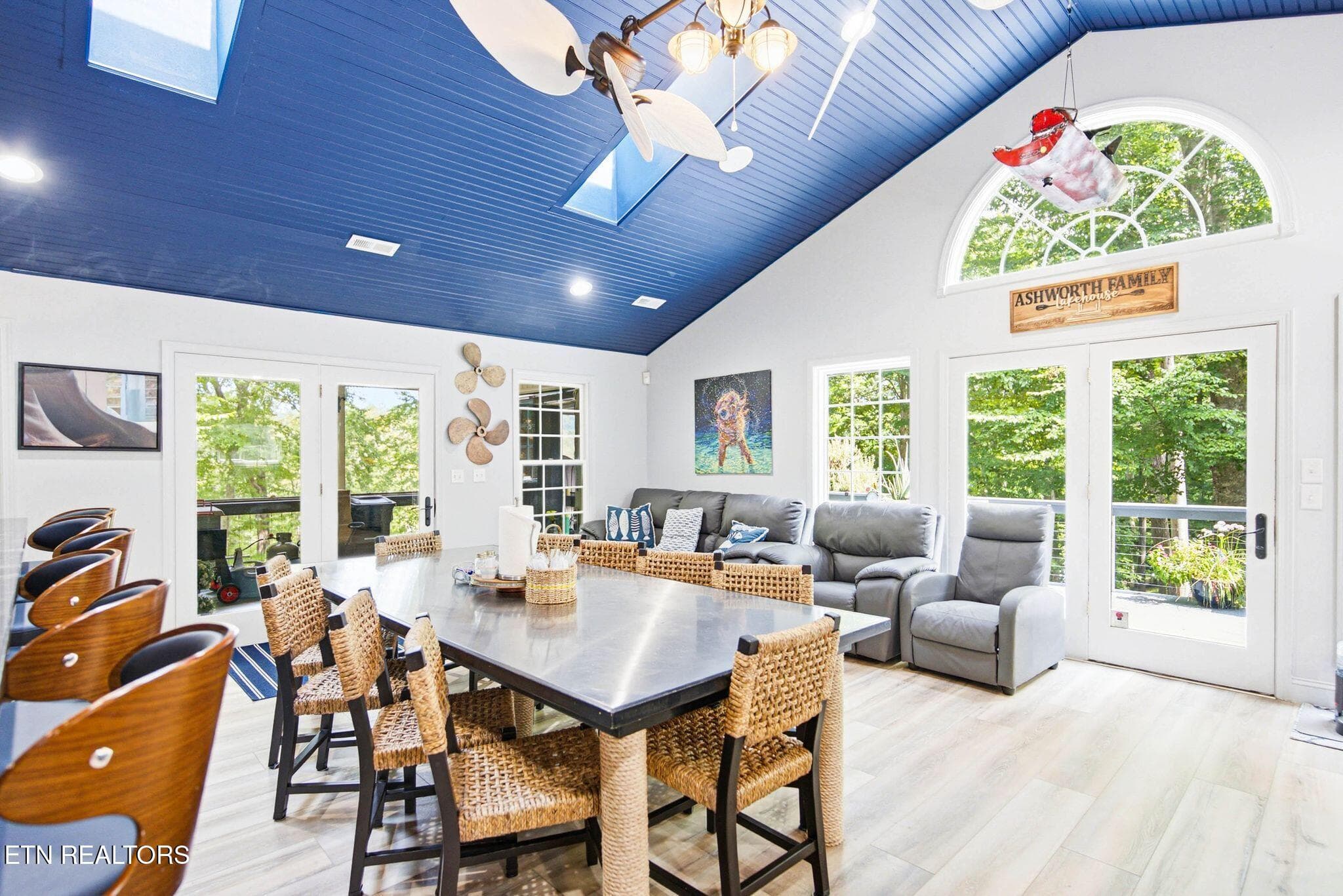 Main-Level-Living-Dining-Bar - 773 Yoakum Hollow Rd, Jacksboro, TN 37757, Jacksboro