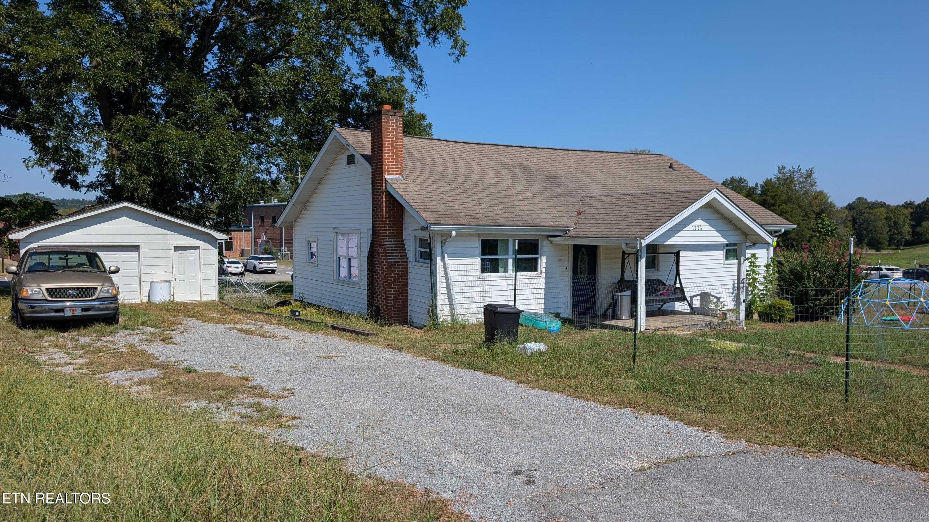 Welcome to 1933 Mountain Rd - 1933 Mountain Rd, Andersonville, TN 37705, Andersonville