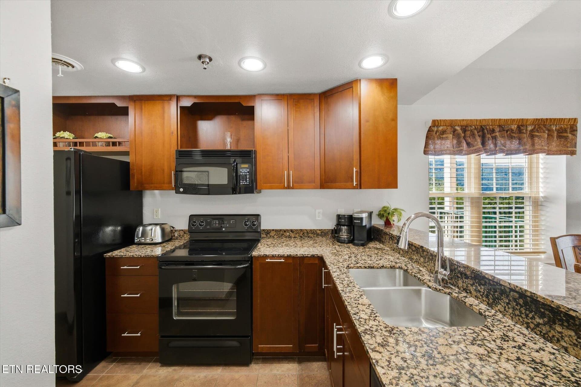 15-410-Big-Bear-Wy-3005-Pigeon-Forge-TN- - 410 Big Bear Way UNIT 3005, Pigeon Forge, TN 37863