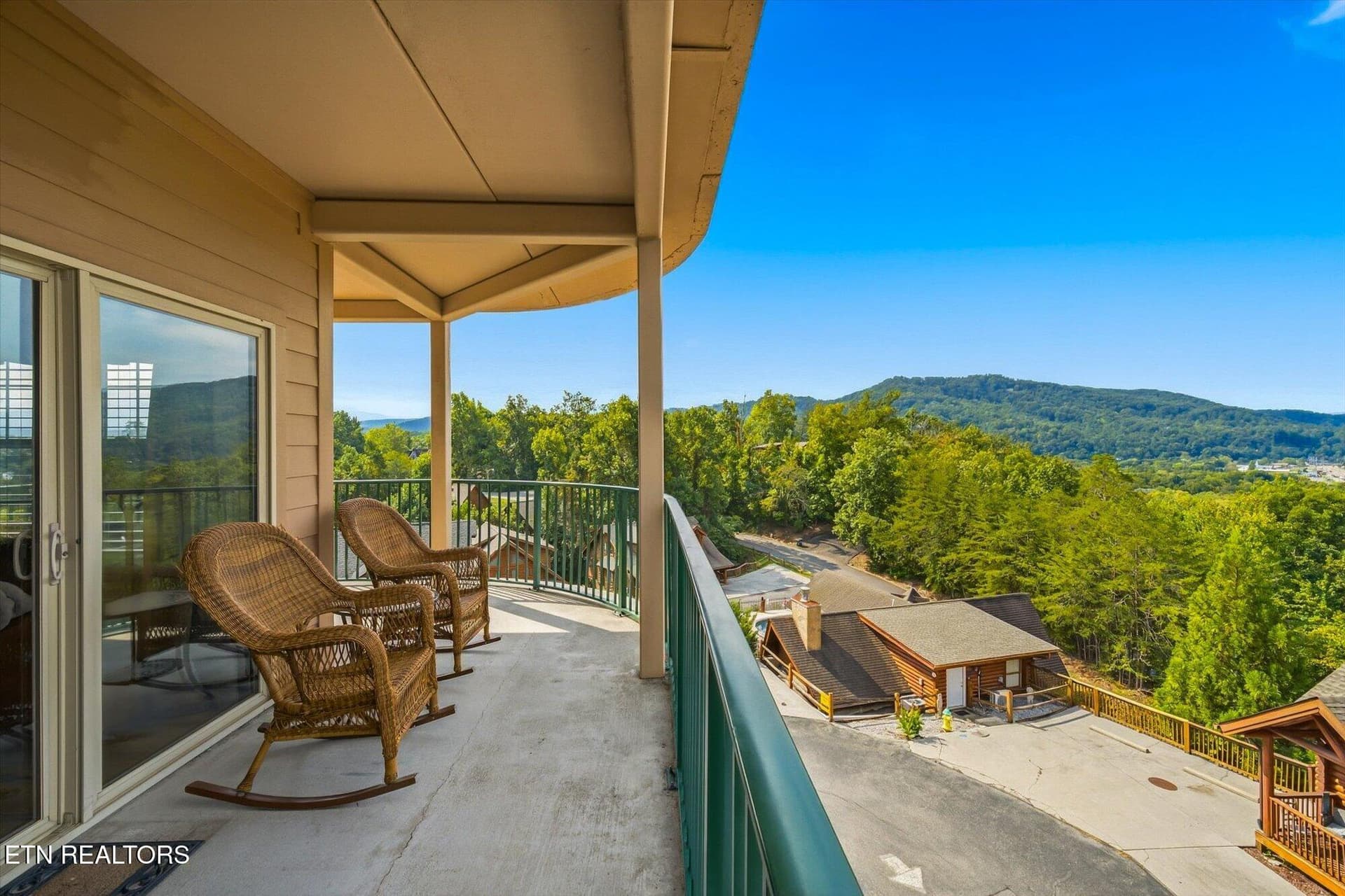 20-410-Big-Bear-Wy-3005-Pigeon-Forge-TN- - 410 Big Bear Way UNIT 3005, Pigeon Forge, TN 37863