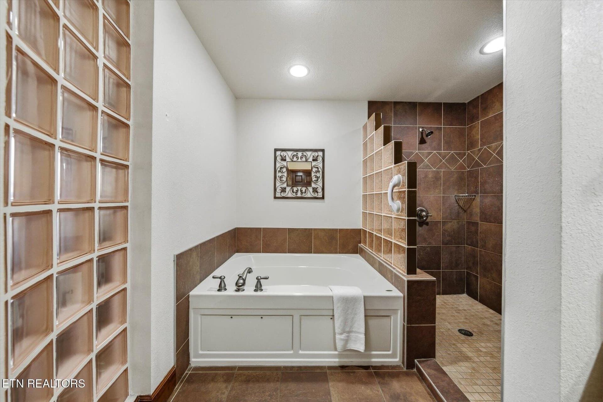 33-410-Big-Bear-Wy-3005-Pigeon-Forge-TN- - 410 Big Bear Way UNIT 3005, Pigeon Forge, TN 37863