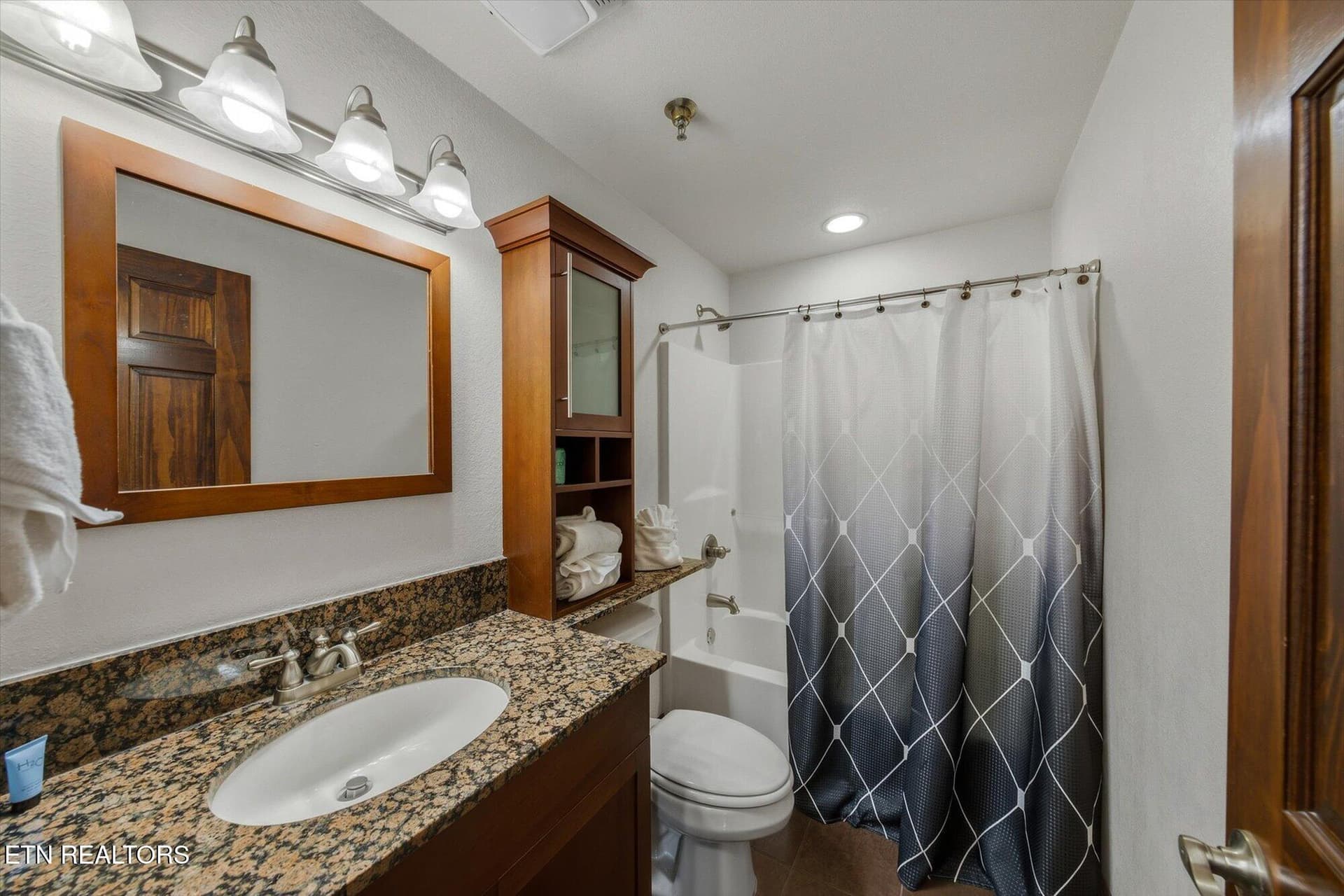39-410-Big-Bear-Wy-3005-Pigeon-Forge-TN- - 410 Big Bear Way UNIT 3005, Pigeon Forge, TN 37863
