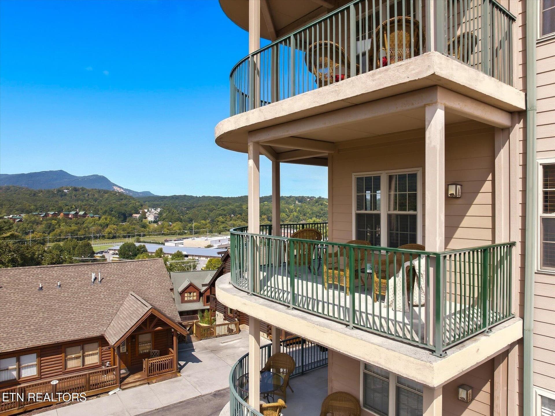 42-410-Big-Bear-Wy-3005-Pigeon-Forge-TN- - 410 Big Bear Way UNIT 3005, Pigeon Forge, TN 37863