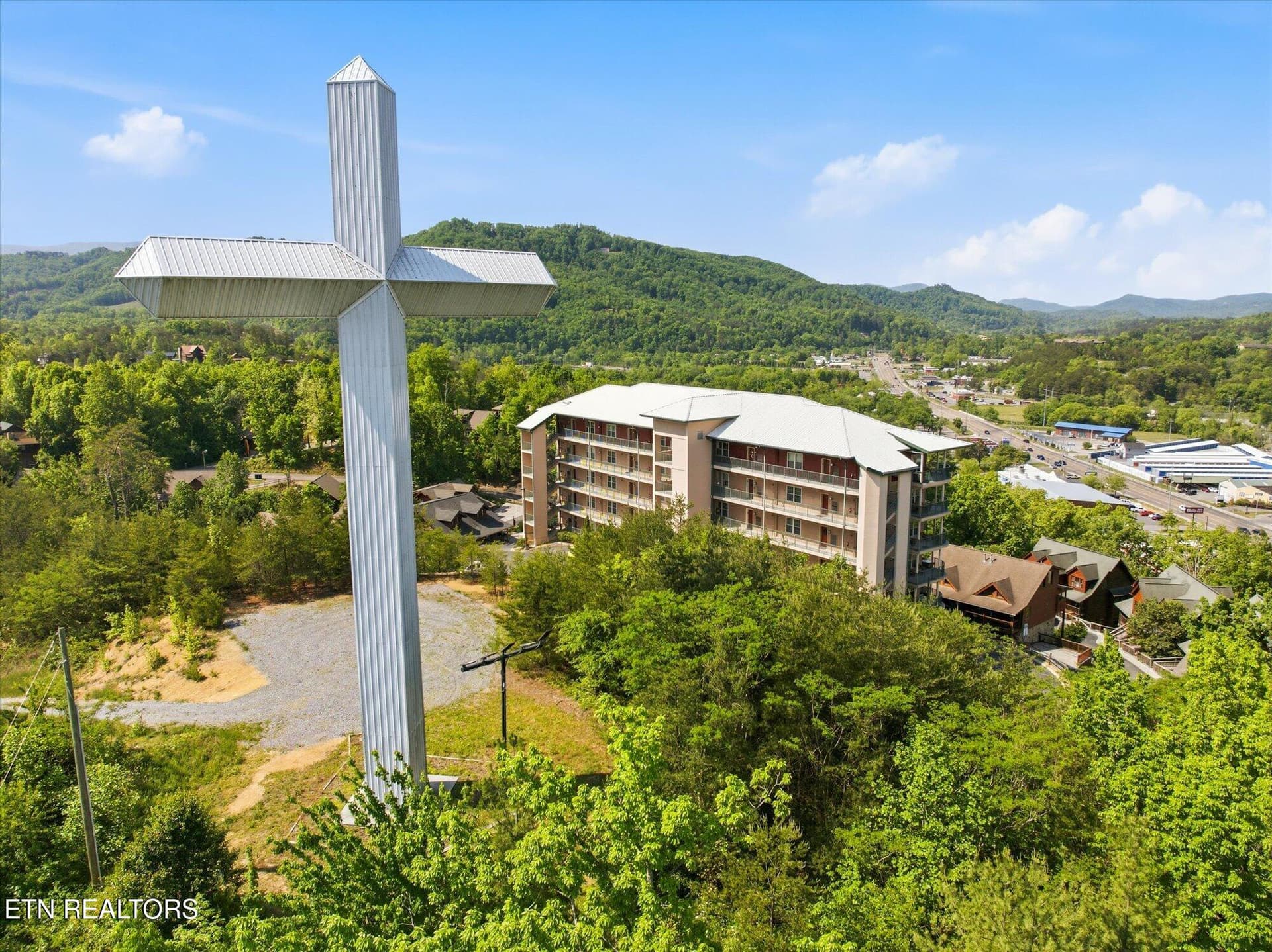 46-410-Big-Bear-Wy-Pigeon-Forge-TN-46 - 410 Big Bear Way UNIT 3005, Pigeon Forge, TN 37863