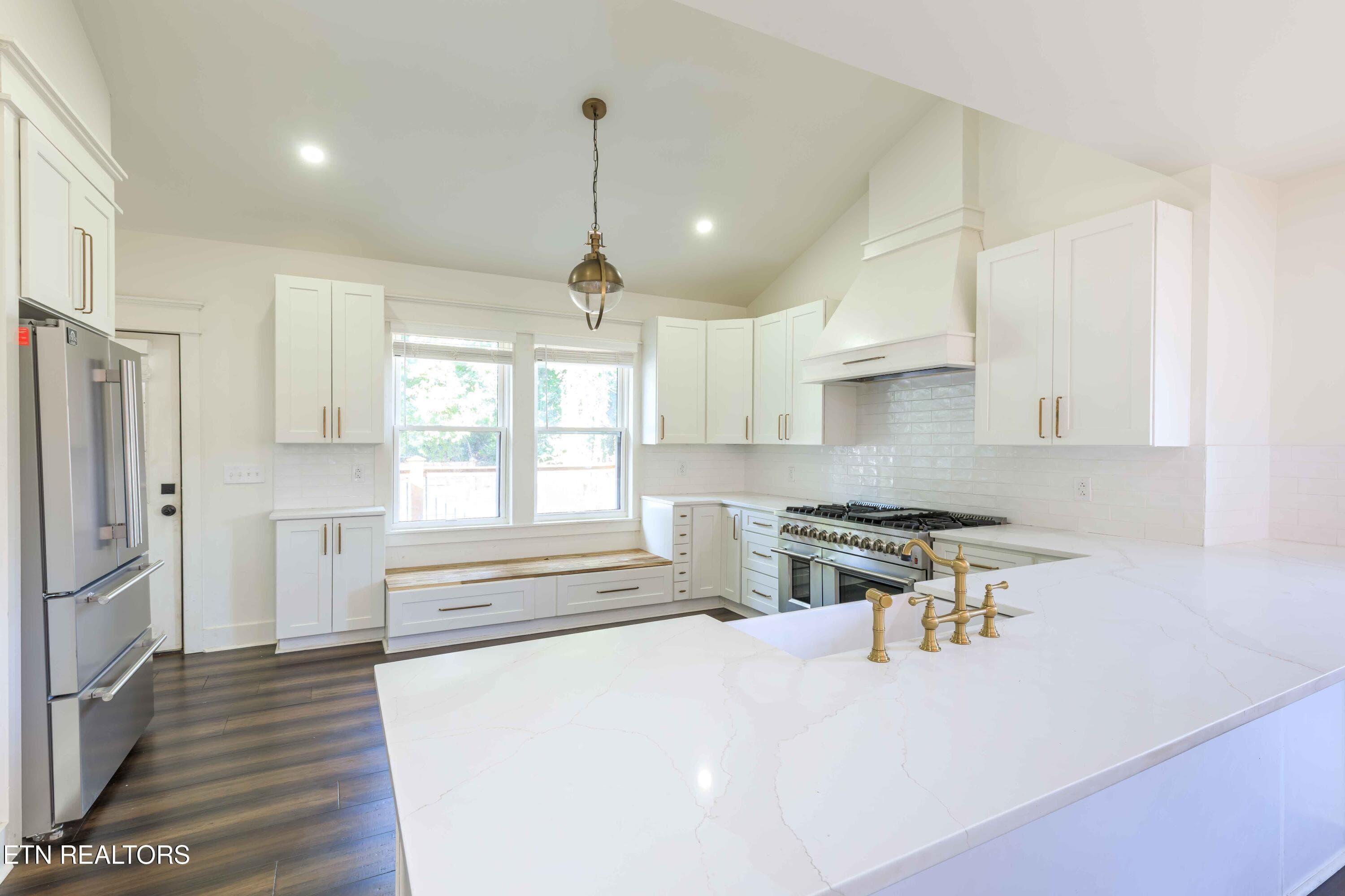 1017 Thompson Place - 1017 Thompson Place, Knoxville, TN 37917, Knoxville