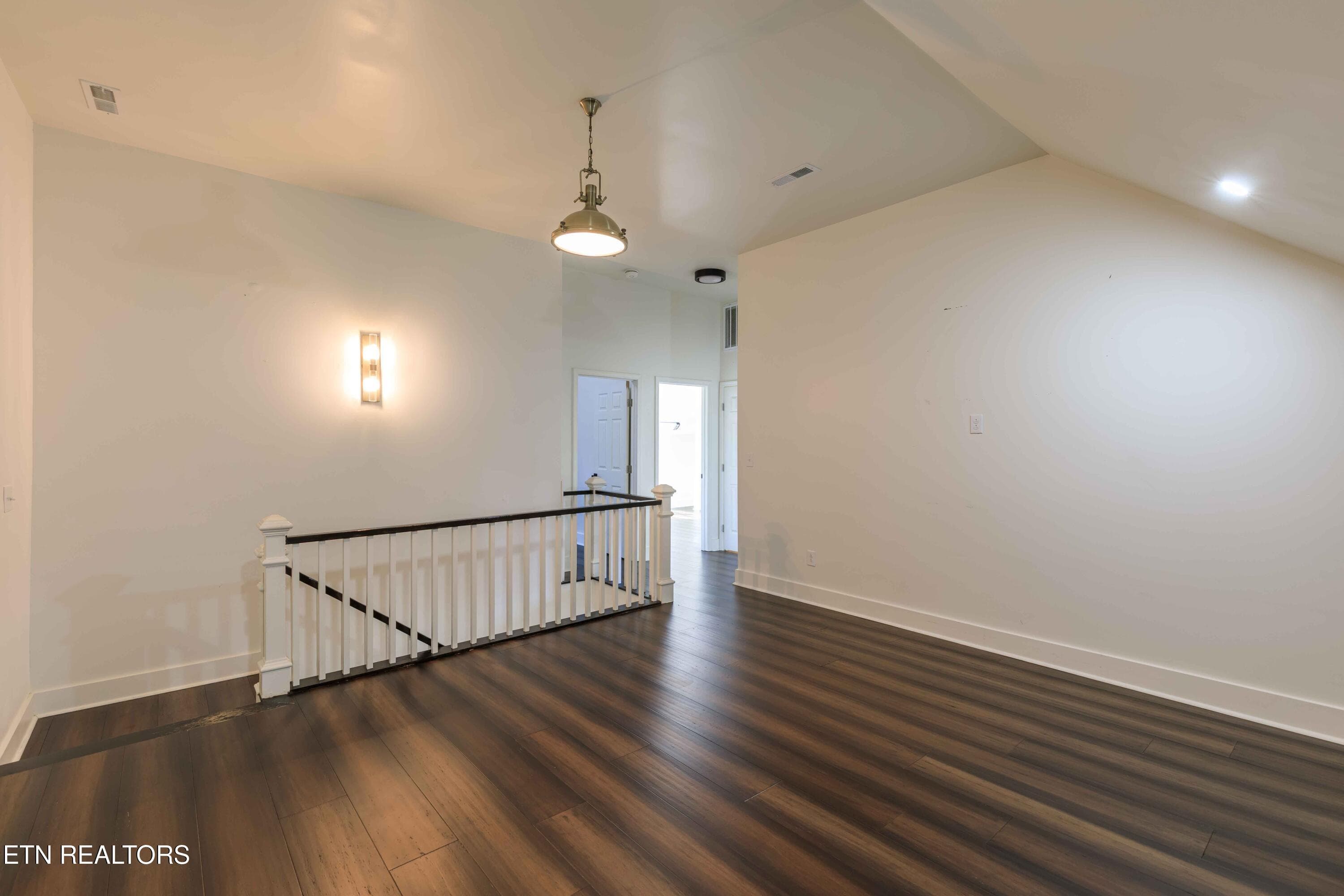 1017 Thompson Place - 1017 Thompson Place, Knoxville, TN 37917, Knoxville