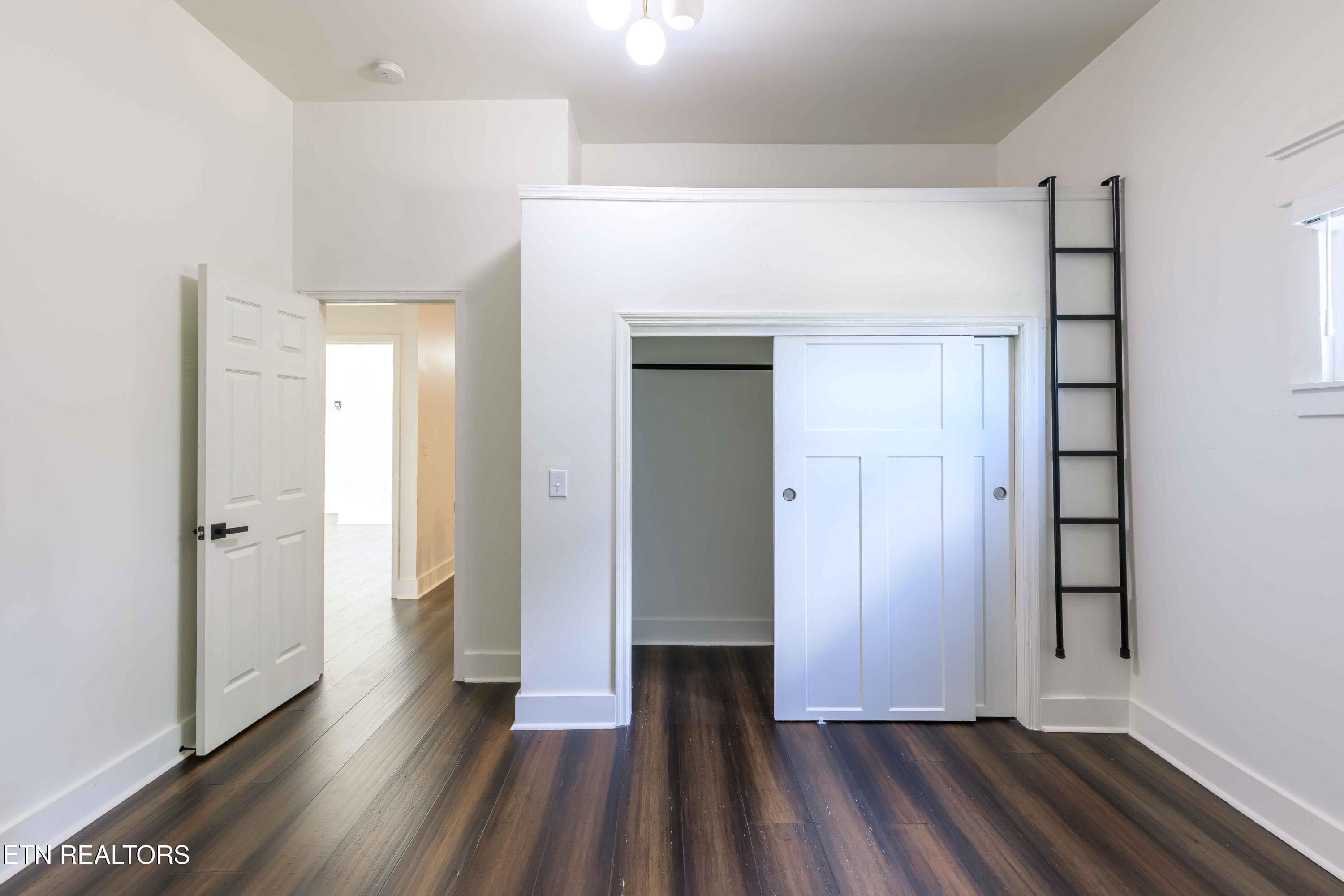 1017 Thompson Place - 1017 Thompson Place, Knoxville, TN 37917, Knoxville