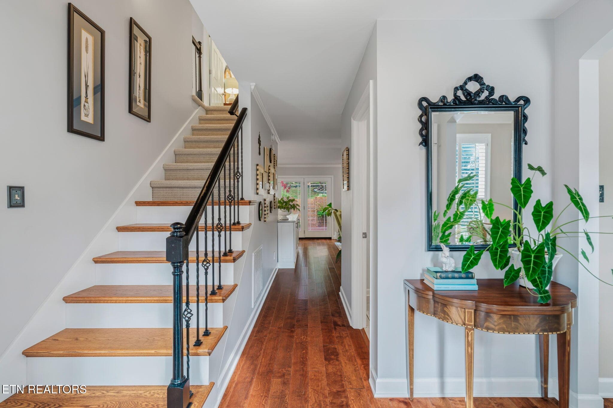 13-web-or-mls-1320 Knightsbridge Drive-1 - 1320 Knightsbridge Drive, Knoxville, TN 37922, Knoxville