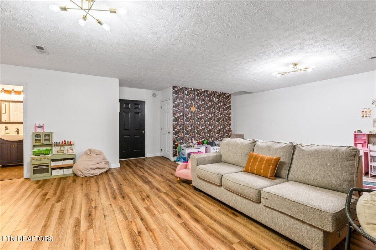 07-136 Grace Cir-updated - 136 Grace Circle, Clinton, TN 37716