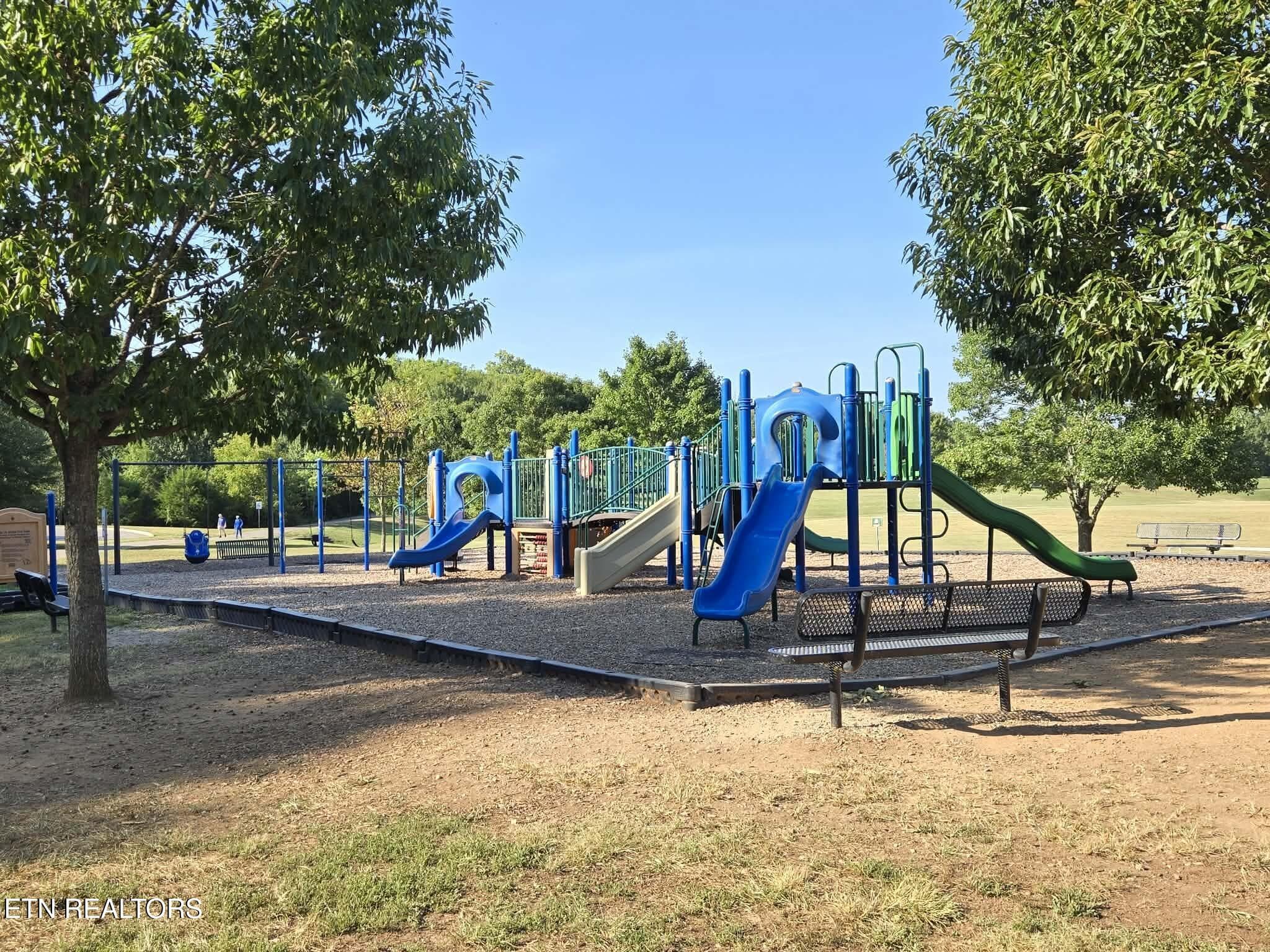 21d24d49-e7dc-4d77-81ff-71ab45313f88 - 3105 Hazelwood Rd, Knoxville, TN 37921, Knoxville