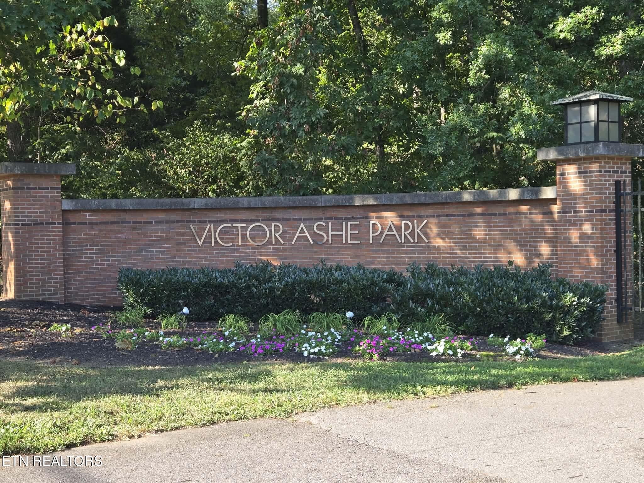 5b6ea62a-f87c-48c9-af11-86d160050f8e - 3105 Hazelwood Rd, Knoxville, TN 37921, Knoxville