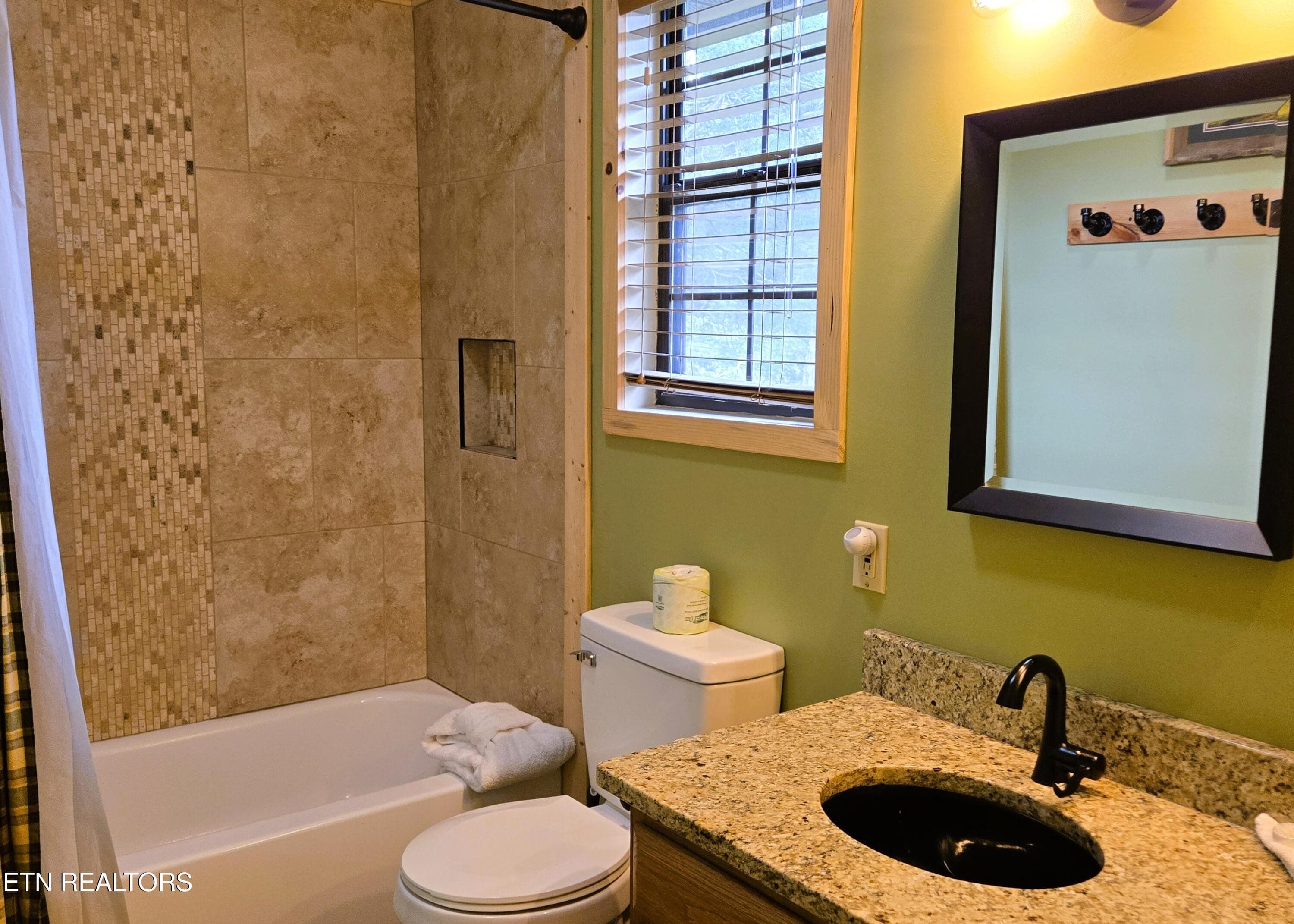 905 SRB BA A 2 - 905 Sunrise Blvd, Sevierville, TN 37862