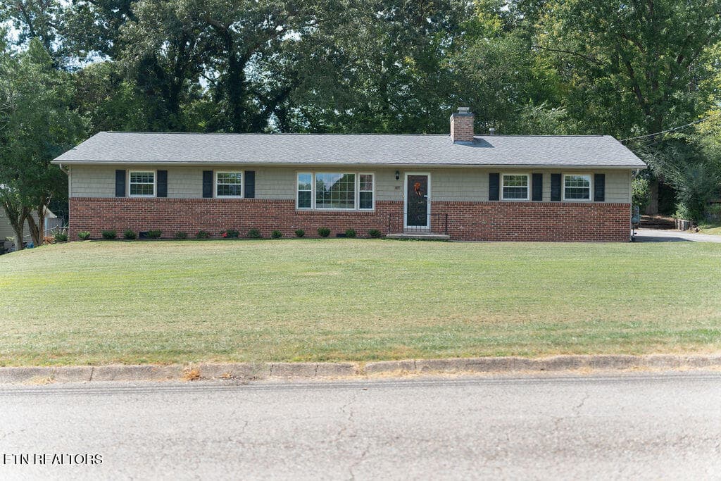 MA102473 - 1017 W Park Drive, Knoxville, TN 37909, Knoxville