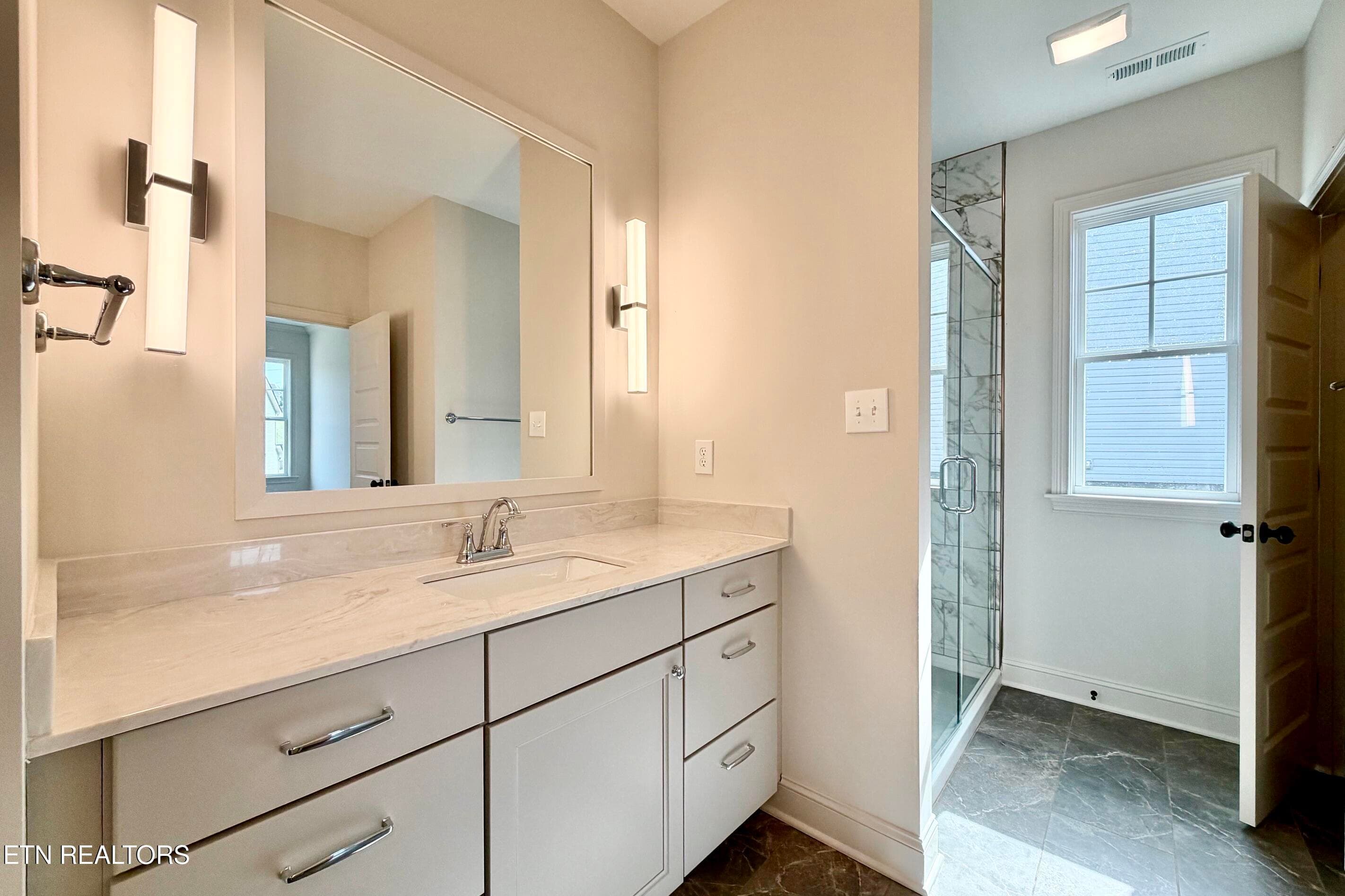 image6 2 - 8906 Queensdale Lane, Knoxville, TN 37924, Knoxville