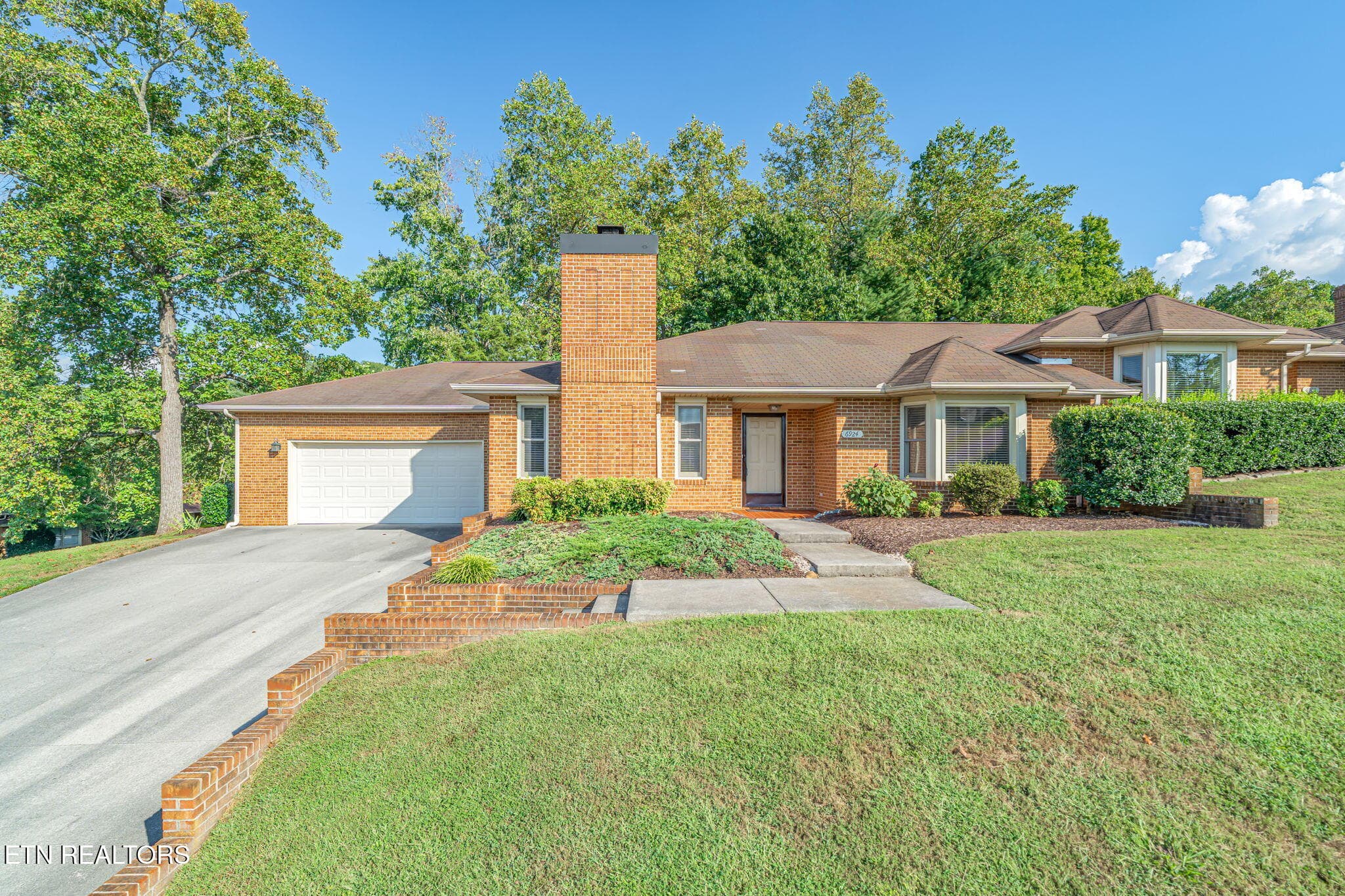 Welcome Home! - 6924 Bridle Court, Knoxville, TN 37921, Knoxville