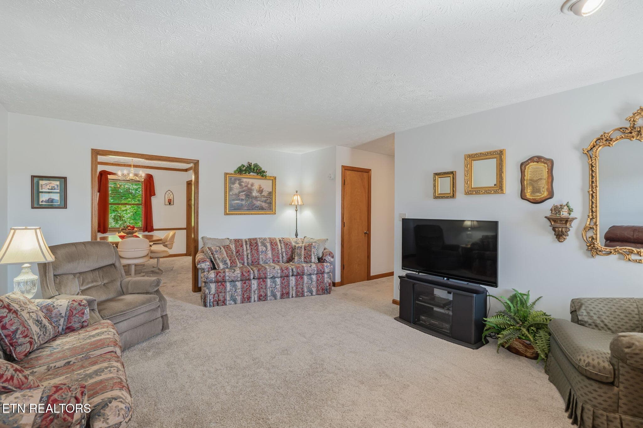 Formal Dining Room off Living Room - 6924 Bridle Court, Knoxville, TN 37921, Knoxville